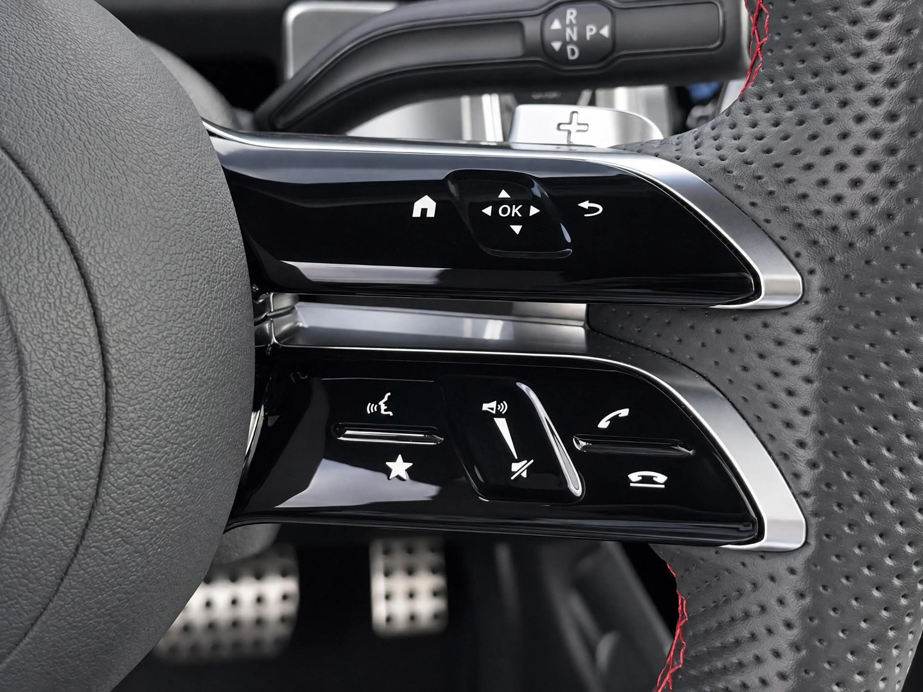 Mercedes-Benz EQB 250 250+ AMG 7p. 71 kWh — photo 12