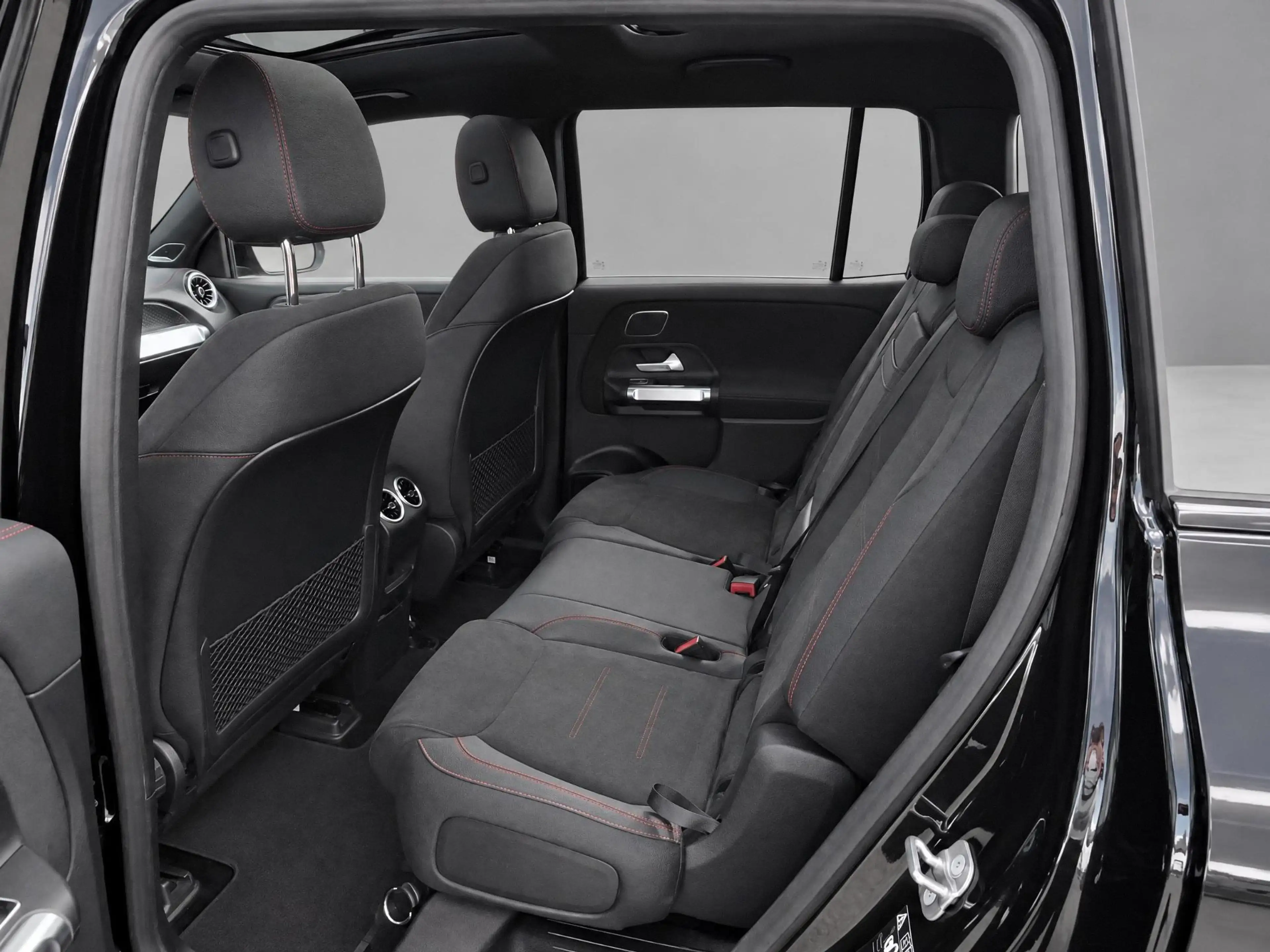 Mercedes-Benz EQB 250 250+ AMG 7p. 71 kWh — photo 8