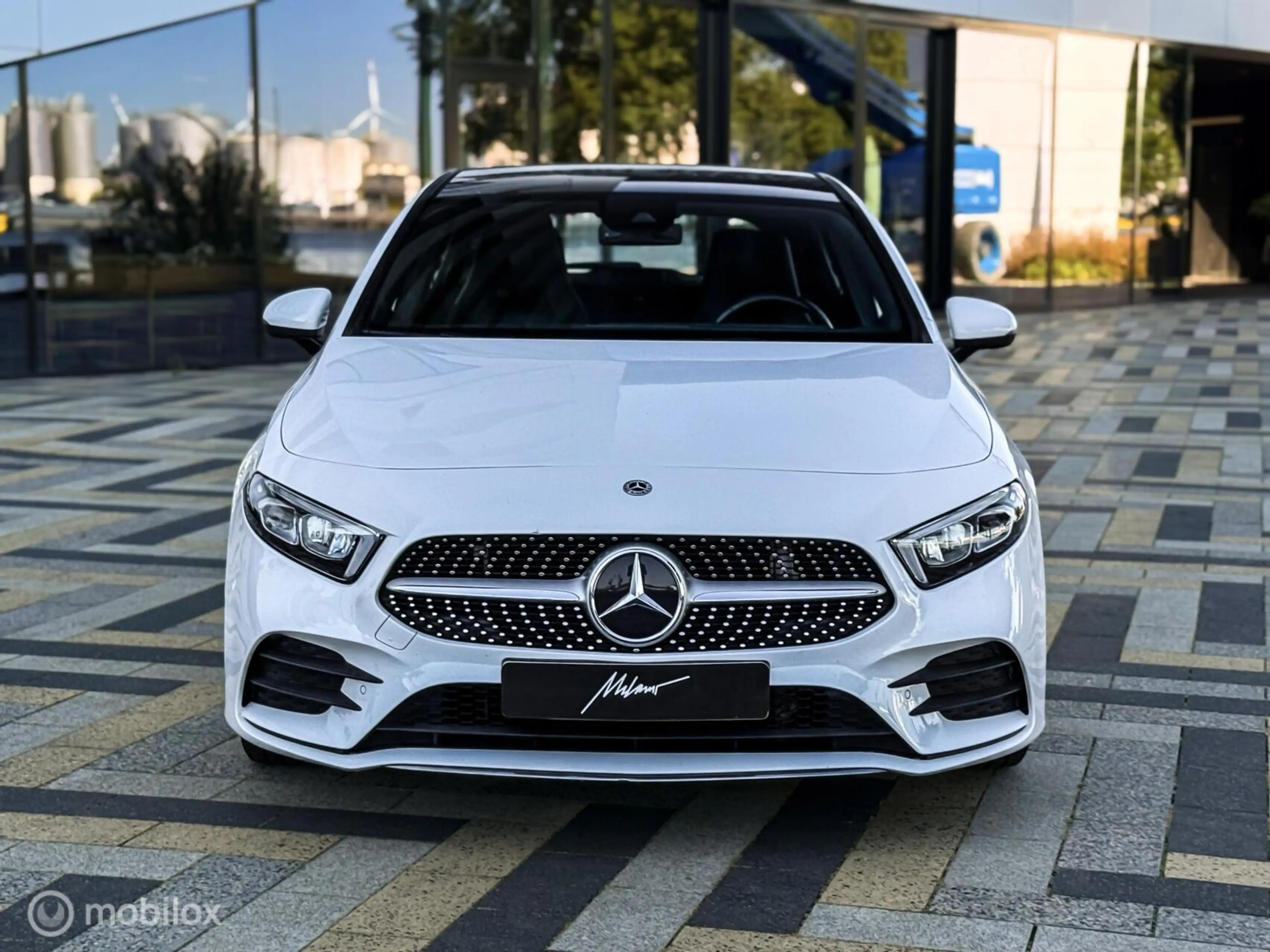 Mercedes-Benz A 200 AMG Line |Pano |Led |Stoelverwarming — photo 5