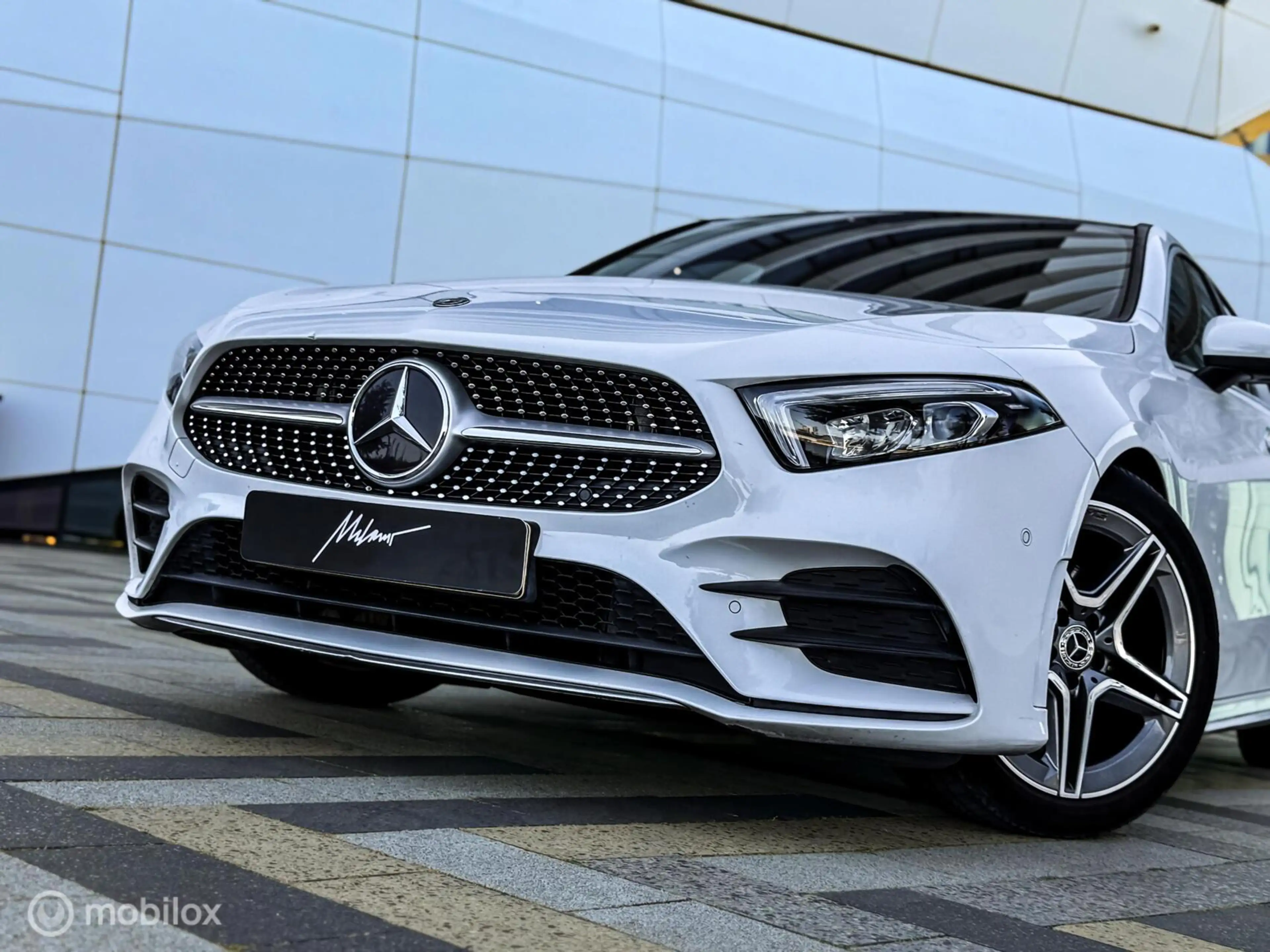 Mercedes-Benz A 200 AMG Line |Pano |Led |Stoelverwarming — photo 4