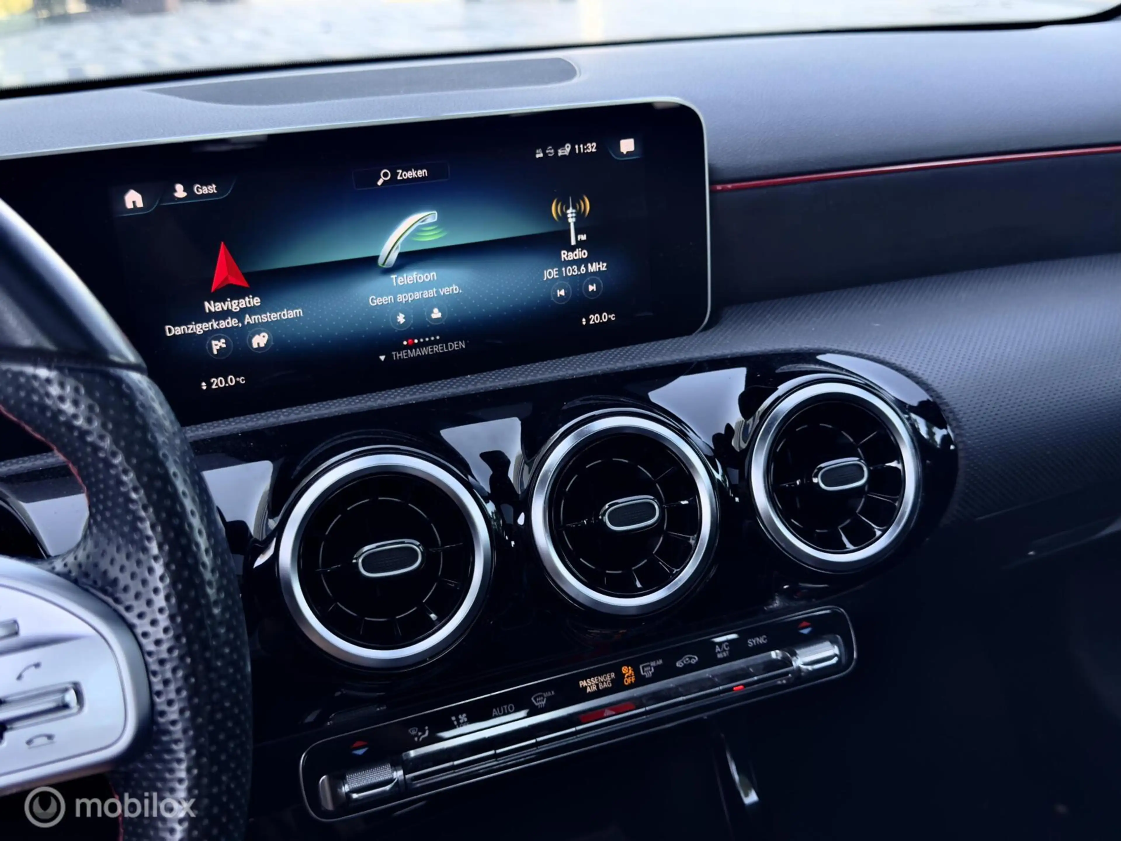 Mercedes-Benz A 200 AMG Line |Pano |Led |Stoelverwarming — photo 19