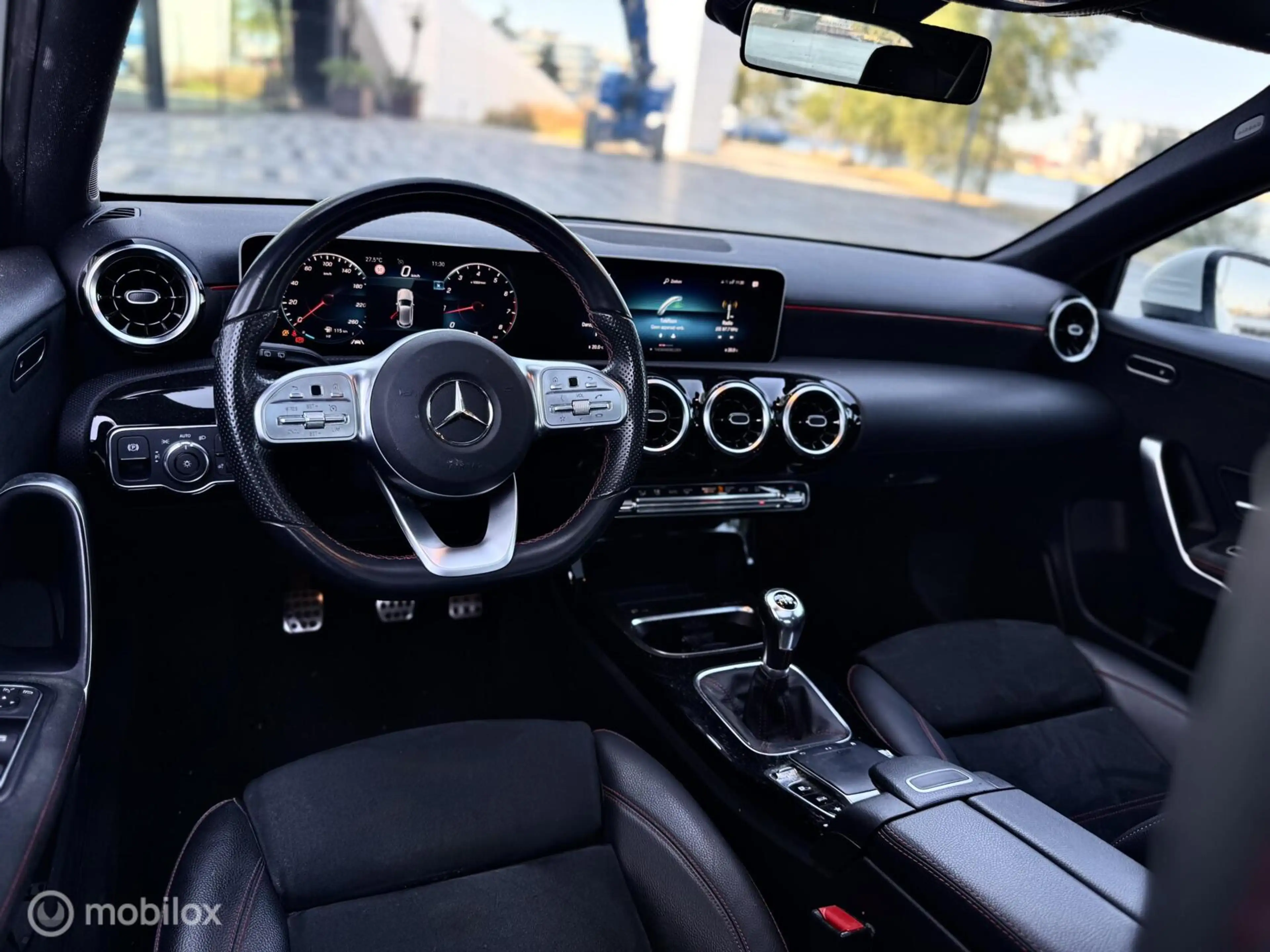 Mercedes-Benz A 200 AMG Line |Pano |Led |Stoelverwarming — photo 11