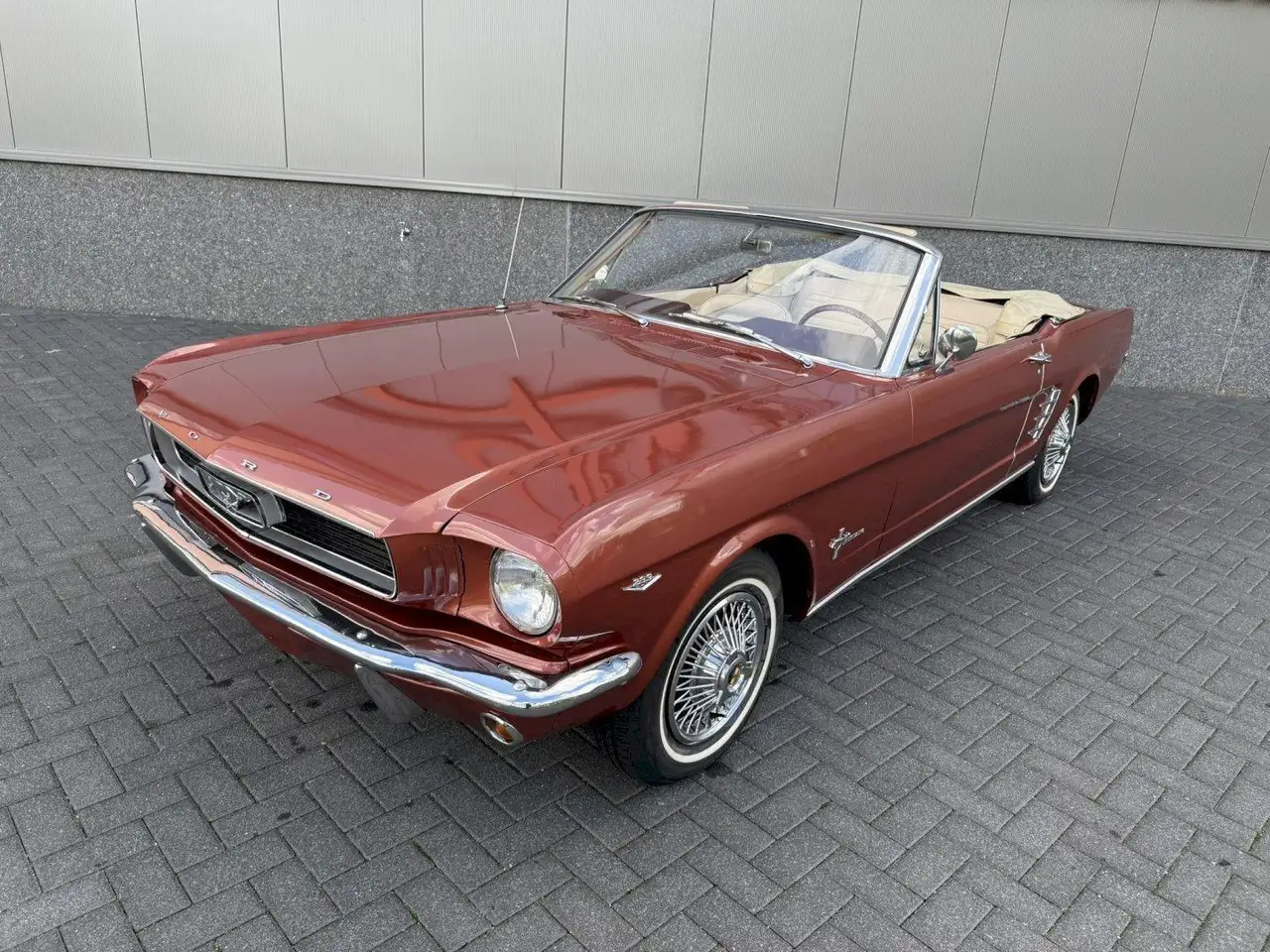 Ford Mustang Convertible, foto 2