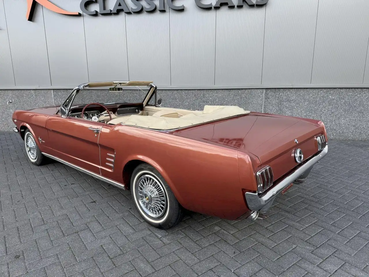 Ford Mustang Convertible, foto 6