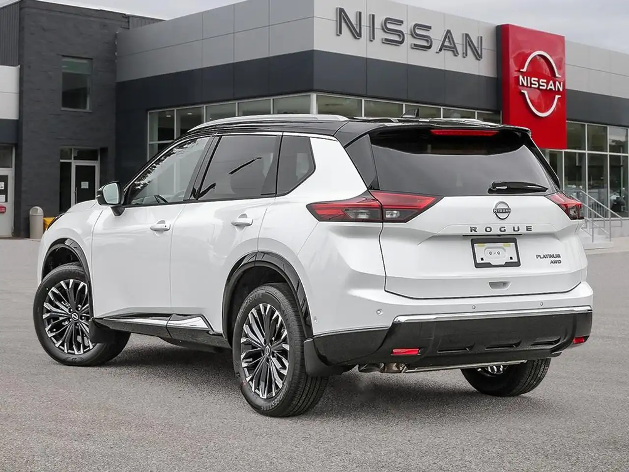 Nissan Rogue снимка Nissan Rogue