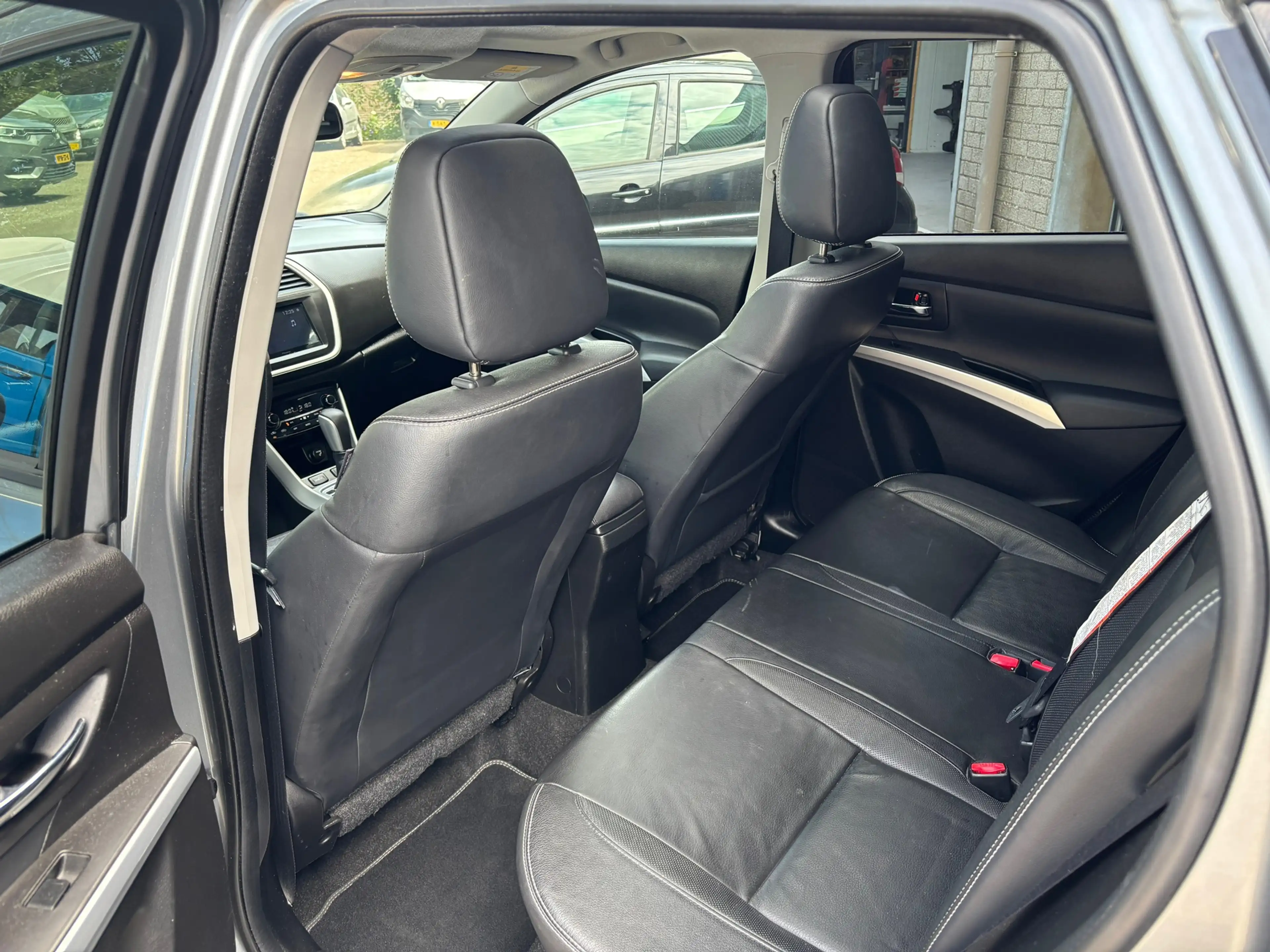 Suzuki SX4 S-Cross 1.6 High Executive AllGrip. Panodak , Carplay , St — photo 11