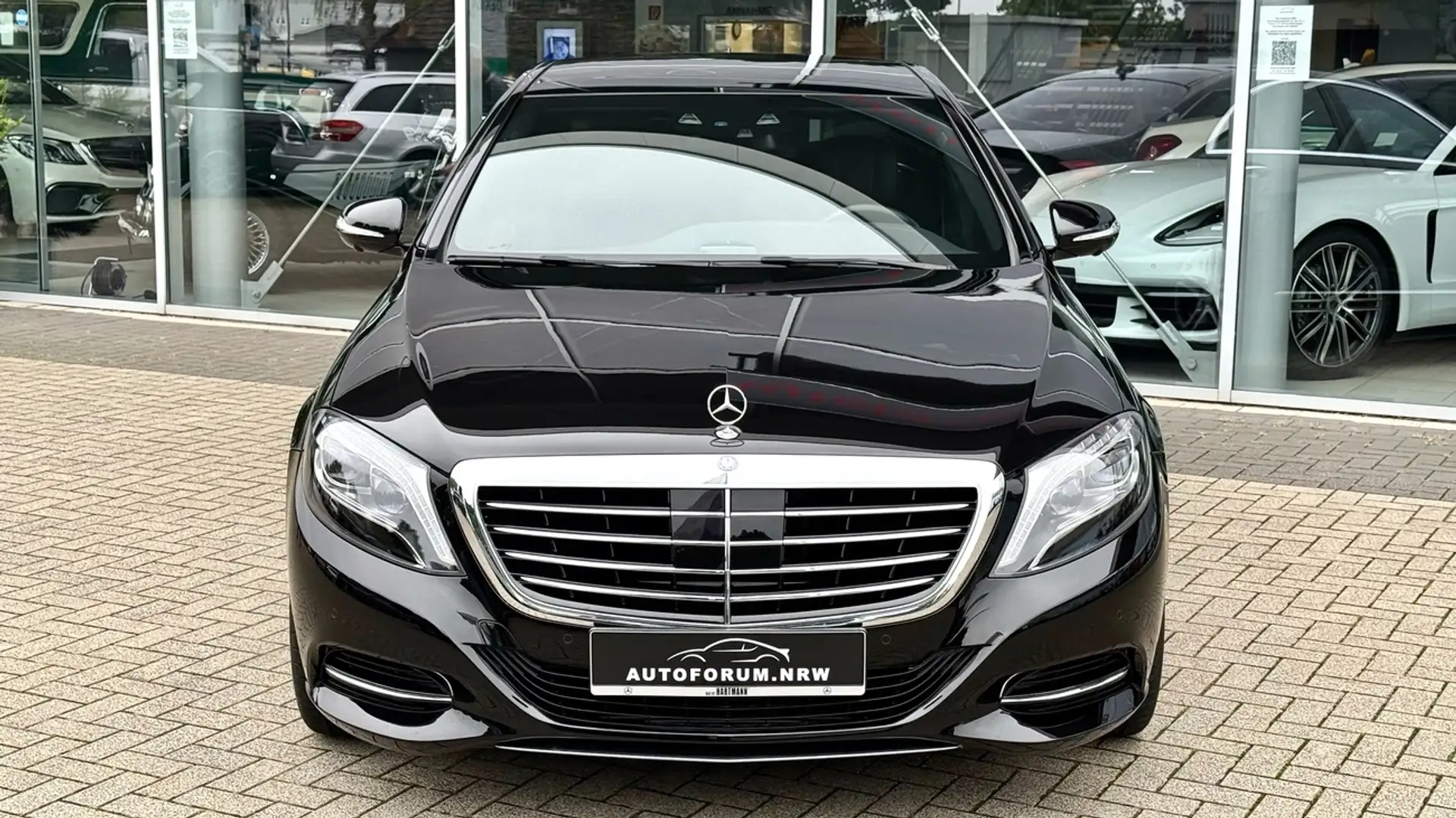 Mercedes-Benz S 400 V6 Hybrid - W222 - 1. Hand - 16.770 km - 360° Schwarz - 2