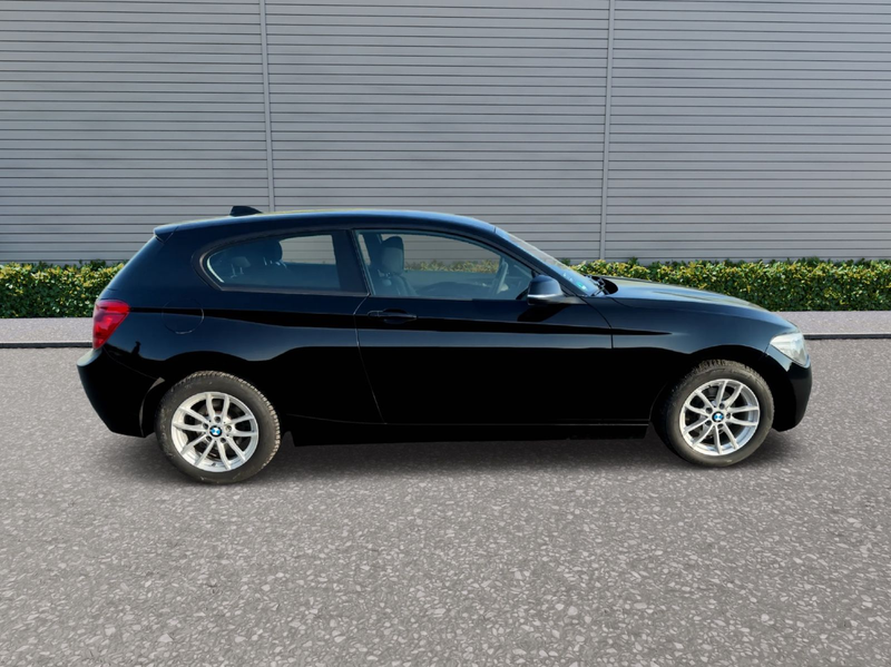 BMW 116 i Sport Line — photo 4