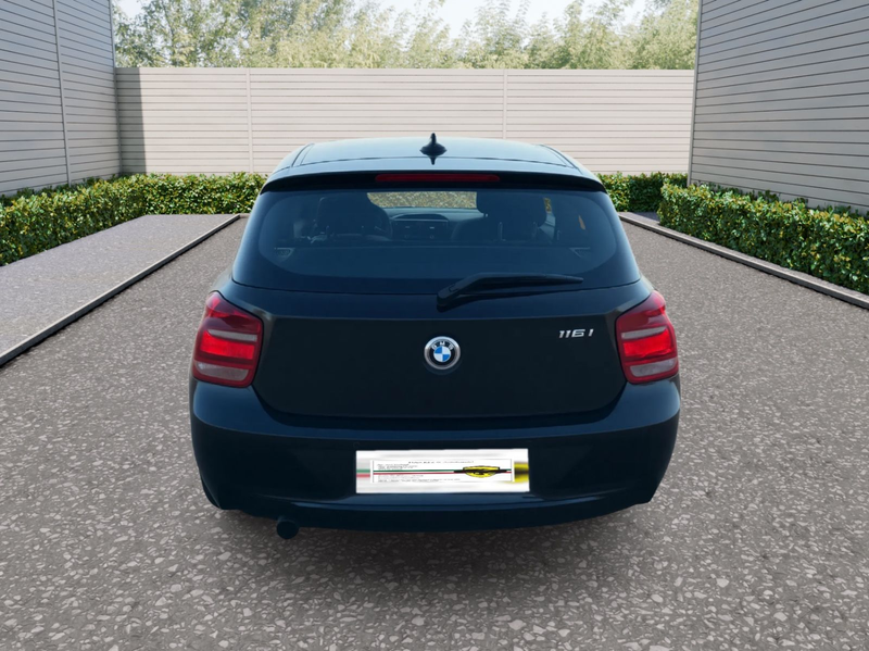 BMW 116 i Sport Line — photo 8