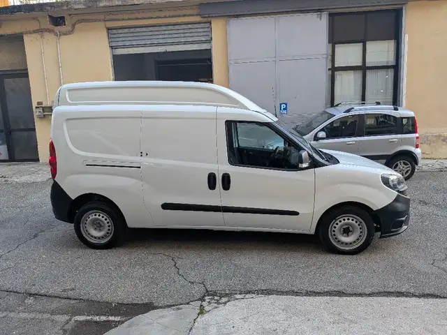 Fiat Doblo 1.6 MJT 105CV S&S PL-TA Cargo Maxi XL Business