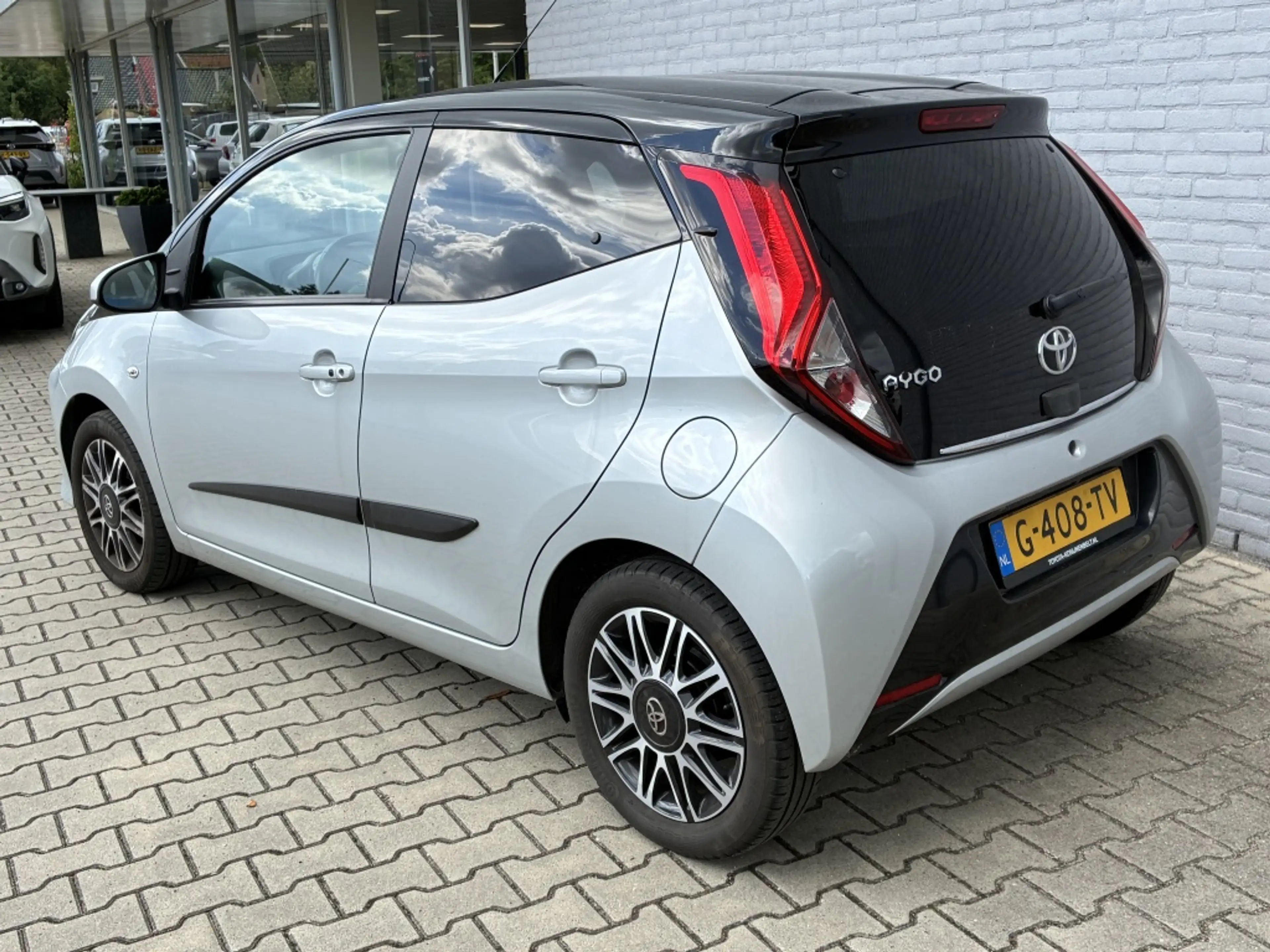 Toyota Aygo 1.0 VVT-i X-Clusiv 5-deurs | NL auto | Clima | Nav — photo 12