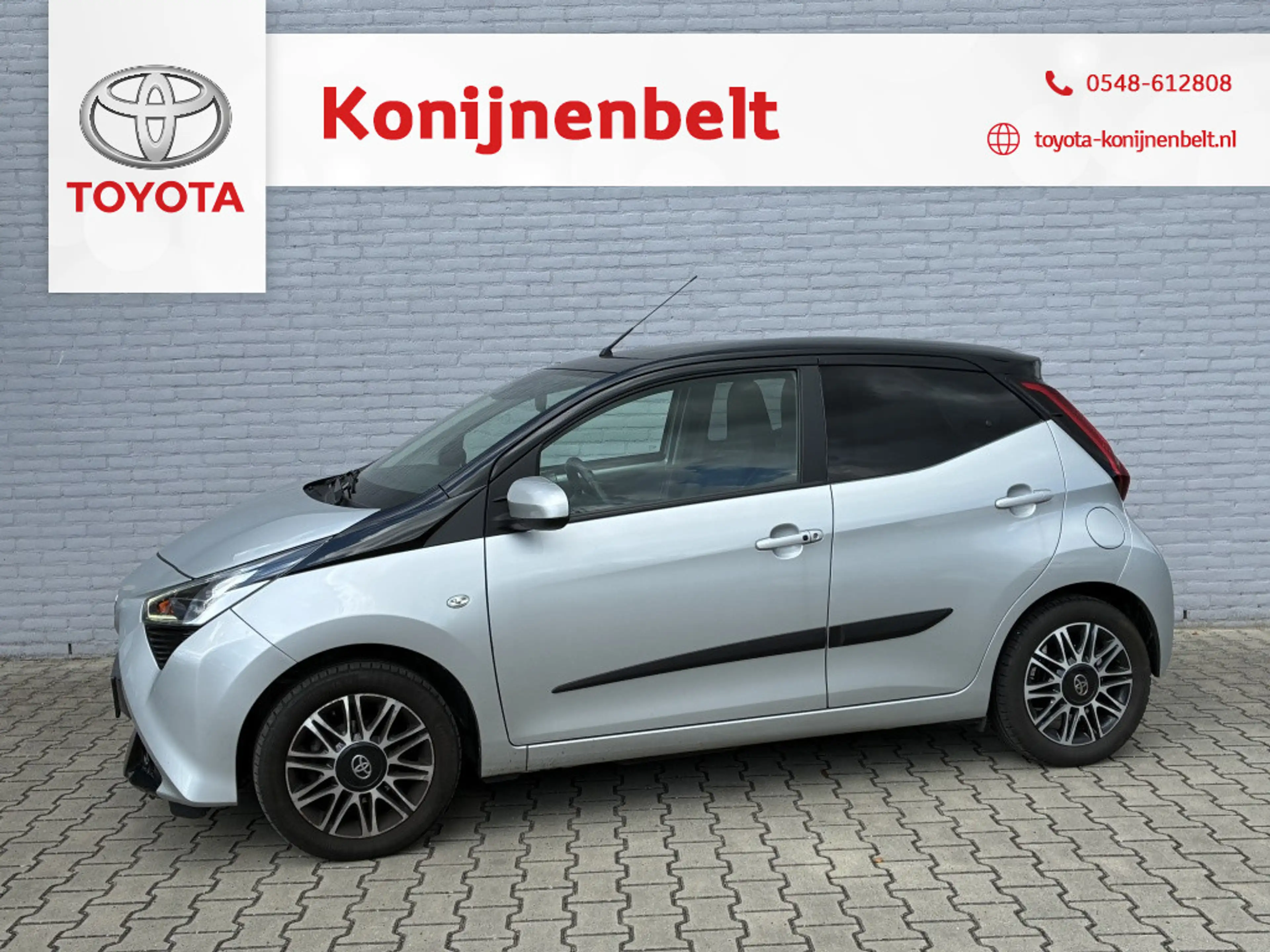Toyota Aygo 1.0 VVT-i X-Clusiv 5-deurs | NL auto | Clima | Nav