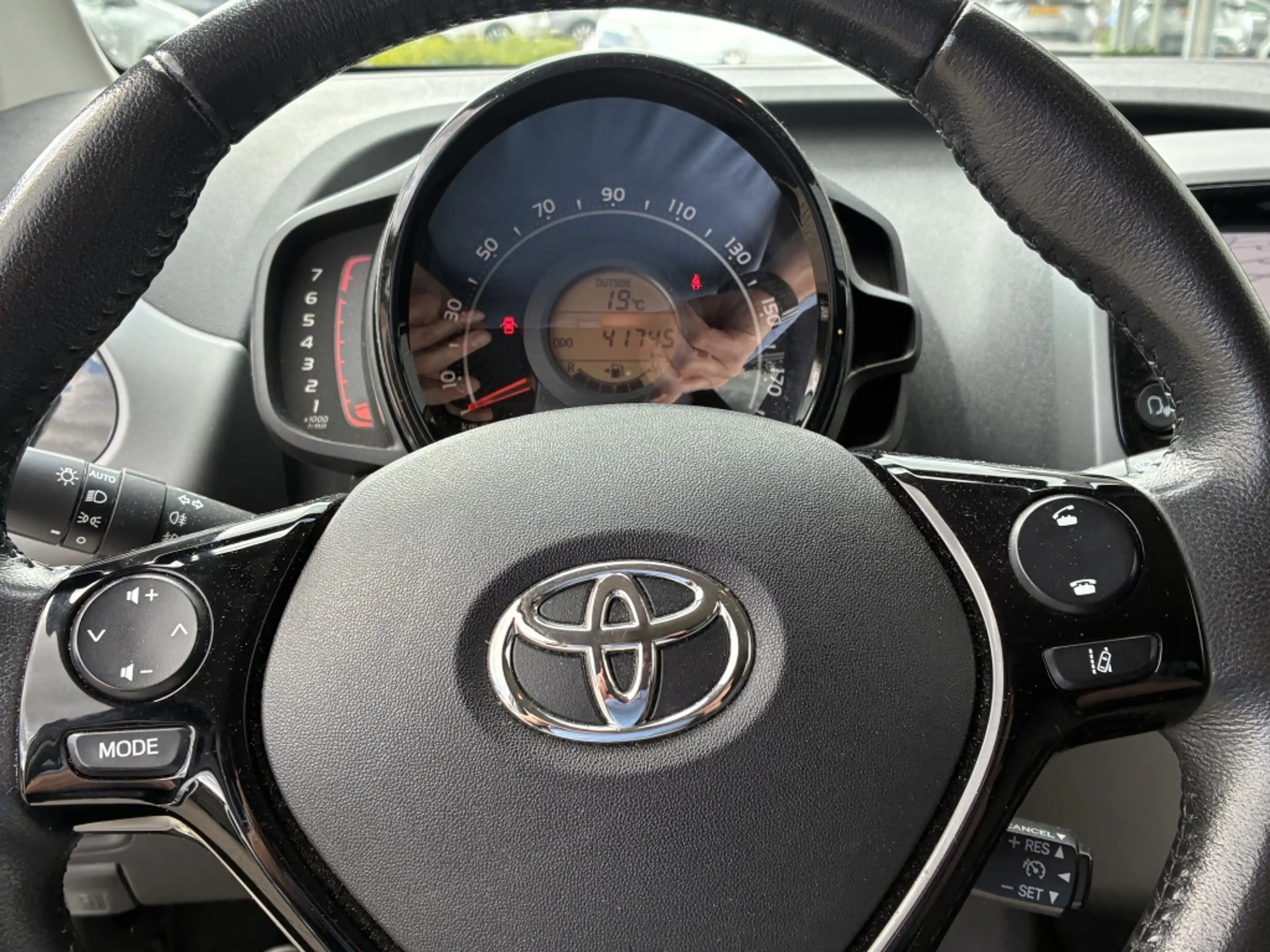 Toyota Aygo 1.0 VVT-i X-Clusiv 5-deurs | NL auto | Clima | Nav — photo 7