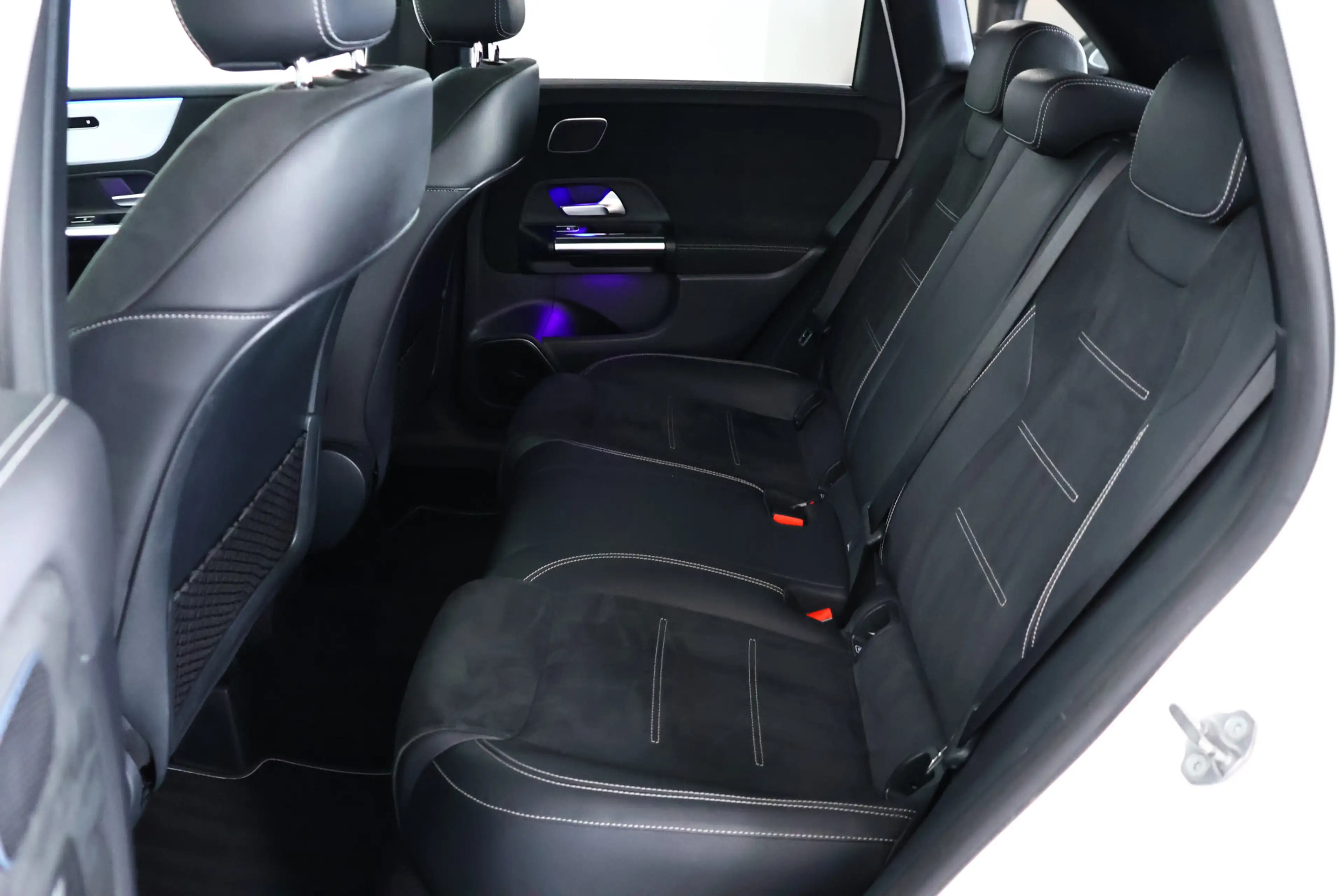 Mercedes-Benz B 250 e AMG Line / LED / Burmester / Navi — photo 12