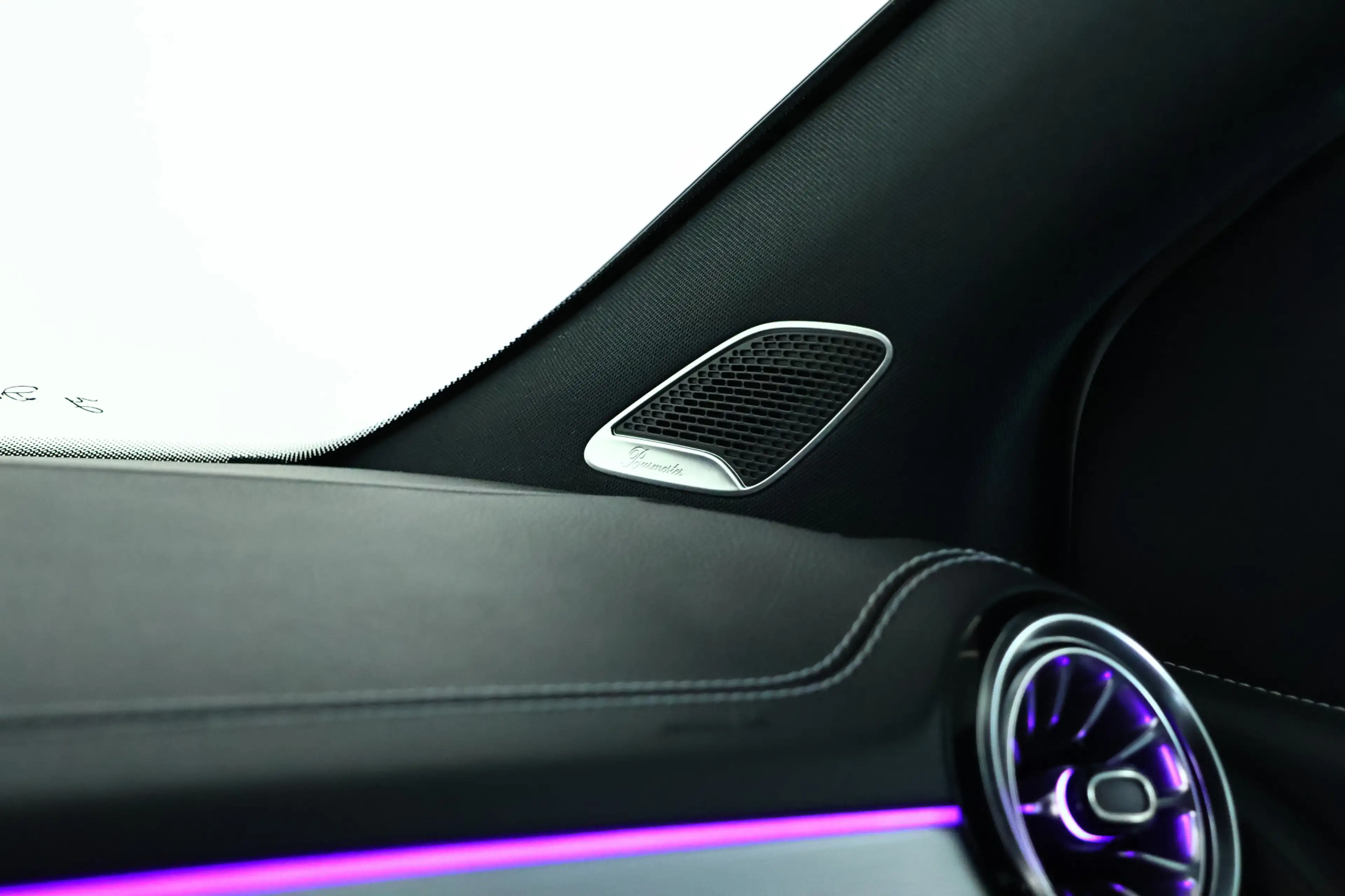Mercedes-Benz B 250 e AMG Line / LED / Burmester / Navi — photo 17