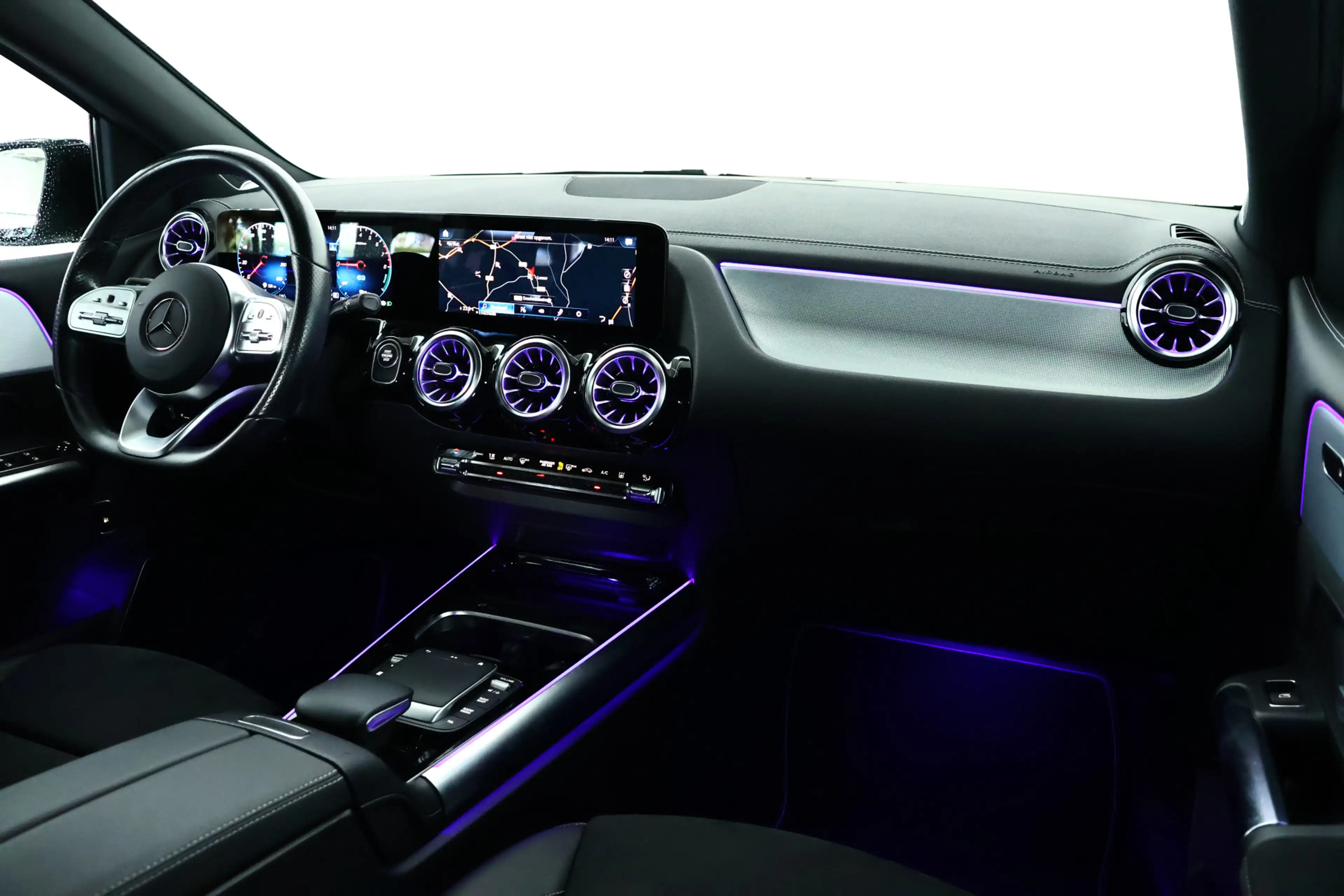 Mercedes-Benz B 250 e AMG Line / LED / Burmester / Navi — photo 3