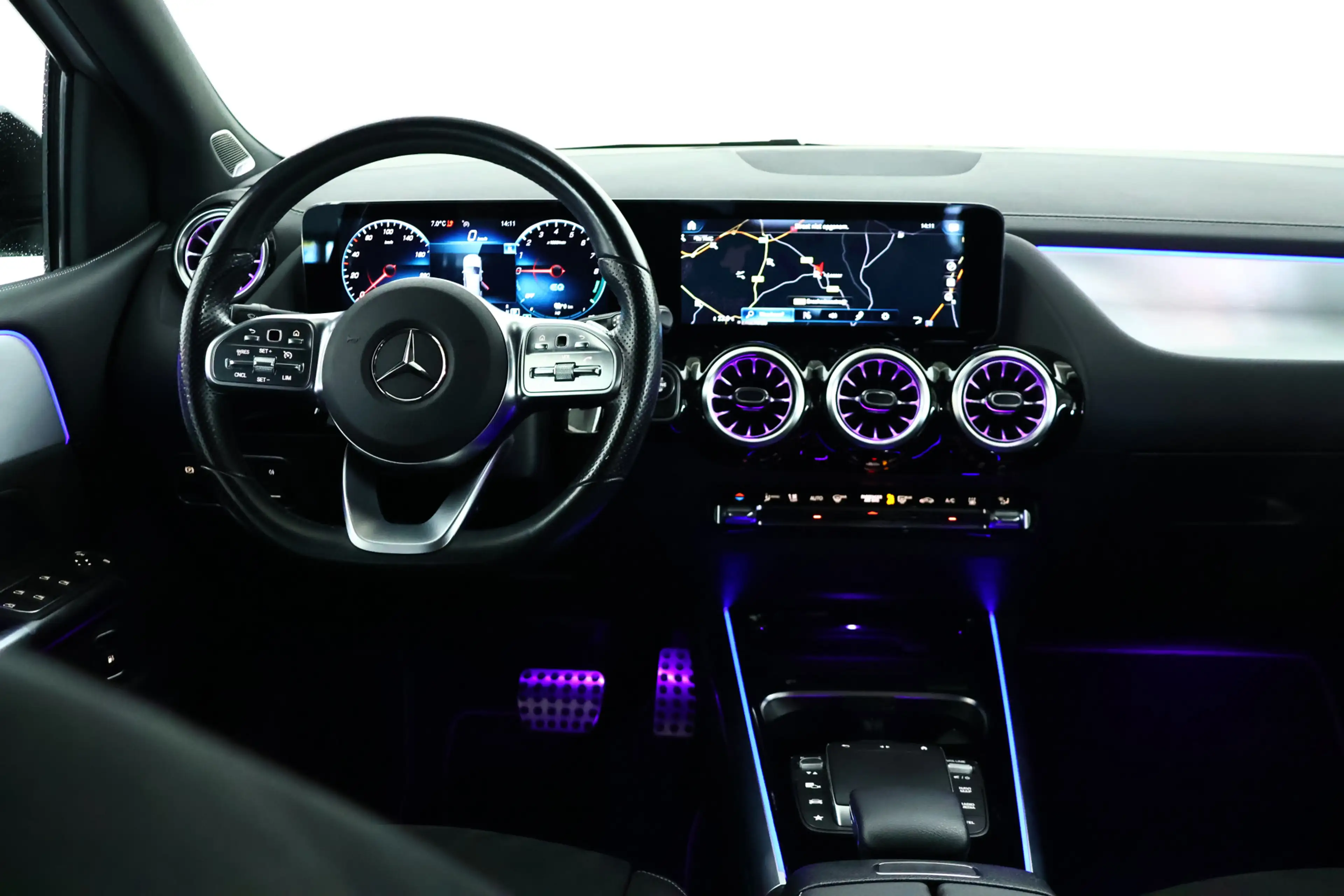 Mercedes-Benz B 250 e AMG Line / LED / Burmester / Navi — photo 14