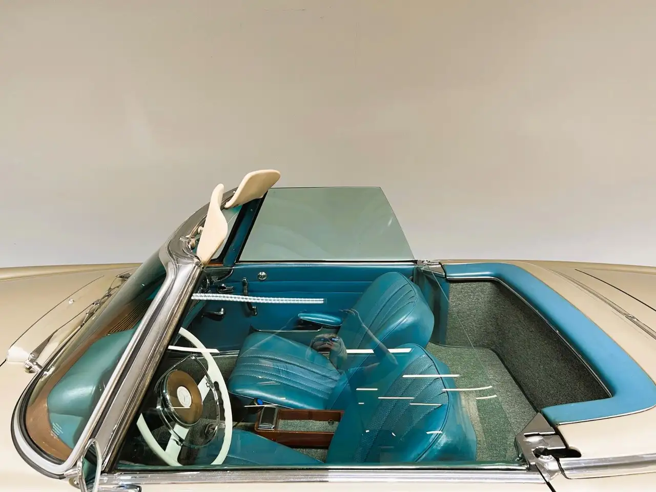 Mercedes-Benz 250