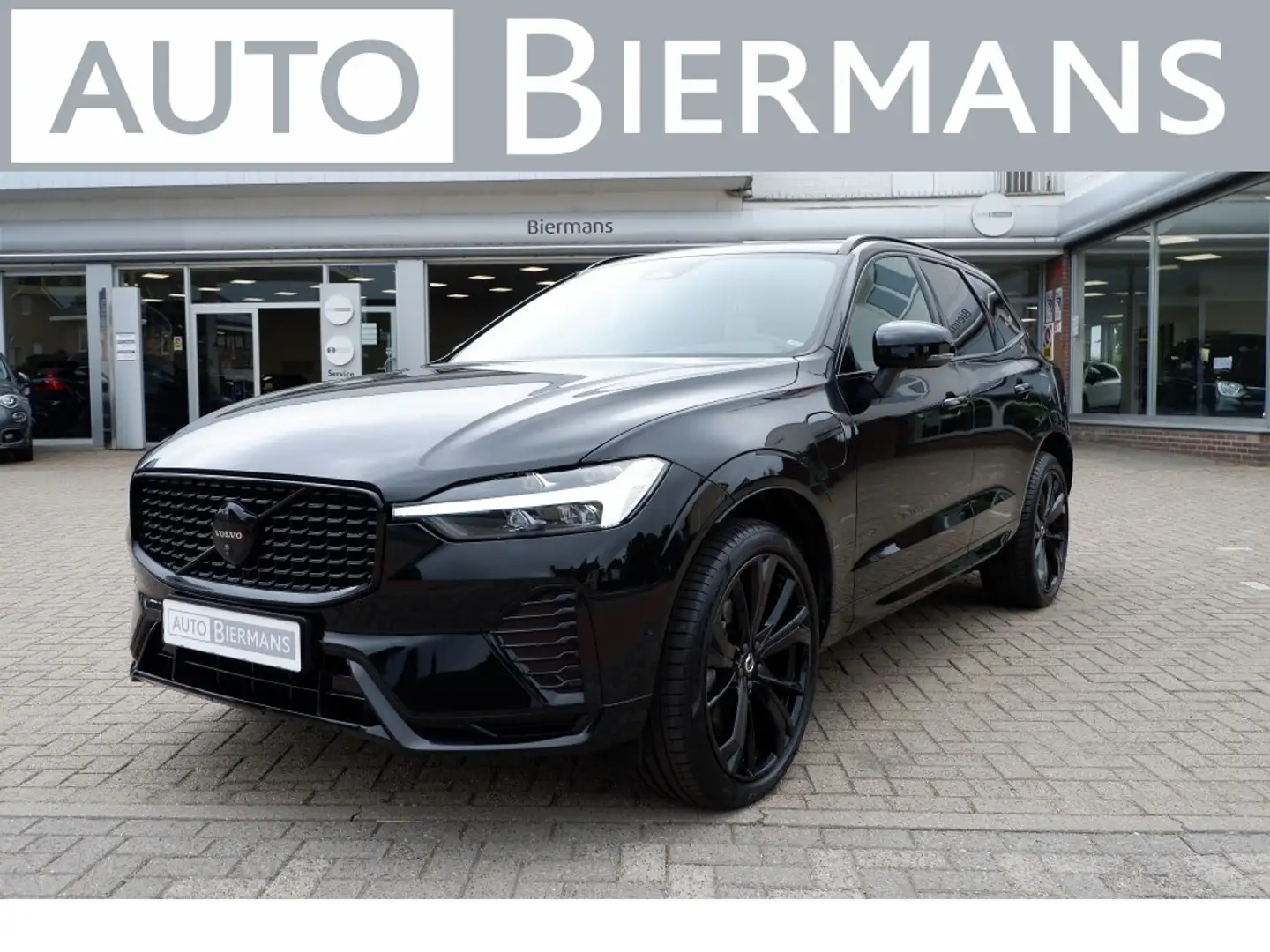 Volvo XC60 2.0 T6 AWD Plug in Hybrid 350PK Plus Black Edition Zwart - 1