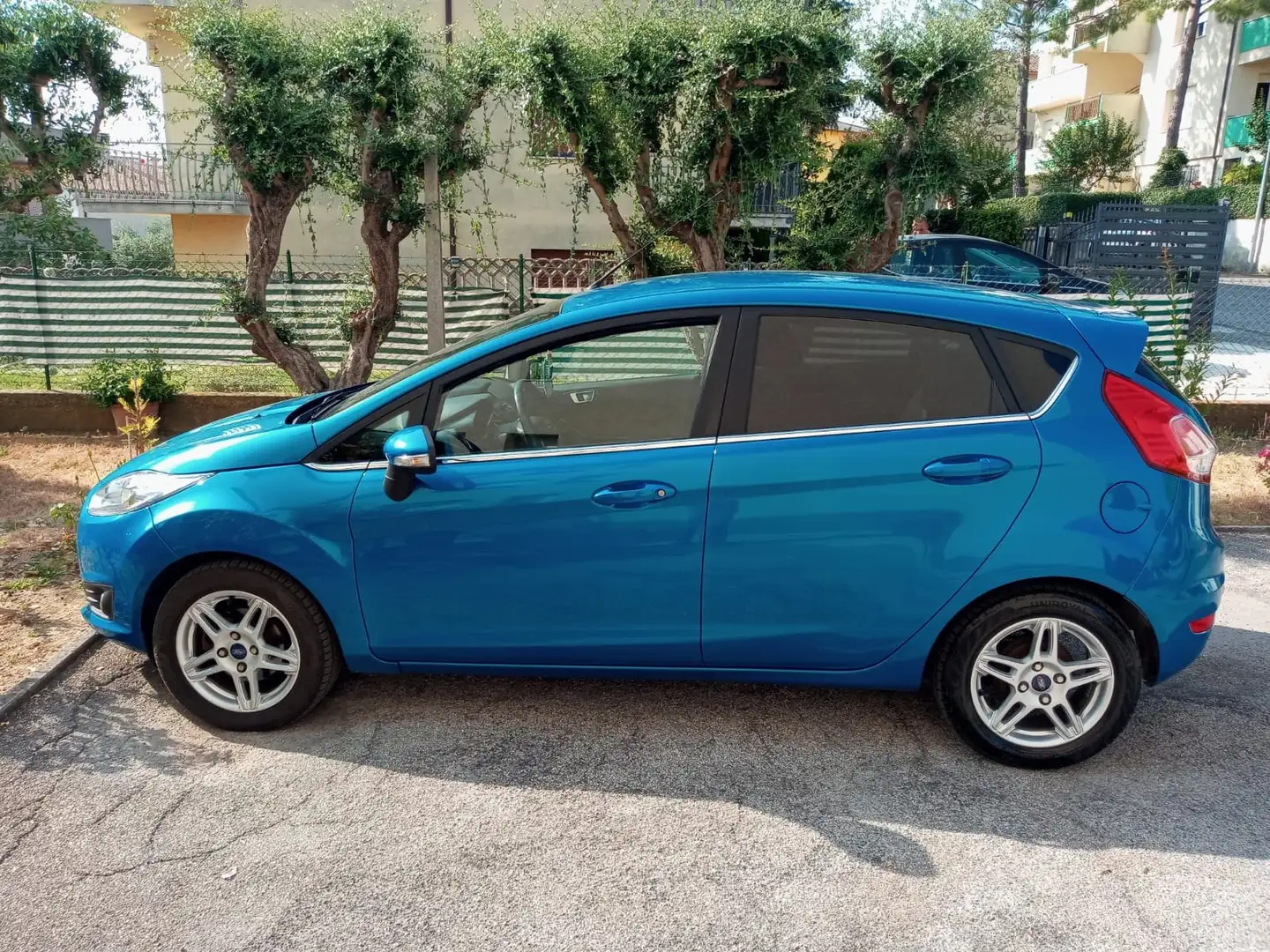 Ford Fiesta Fiesta 5p 1.4 Titanium Gpl 92cv Blu/Azzurro - 1