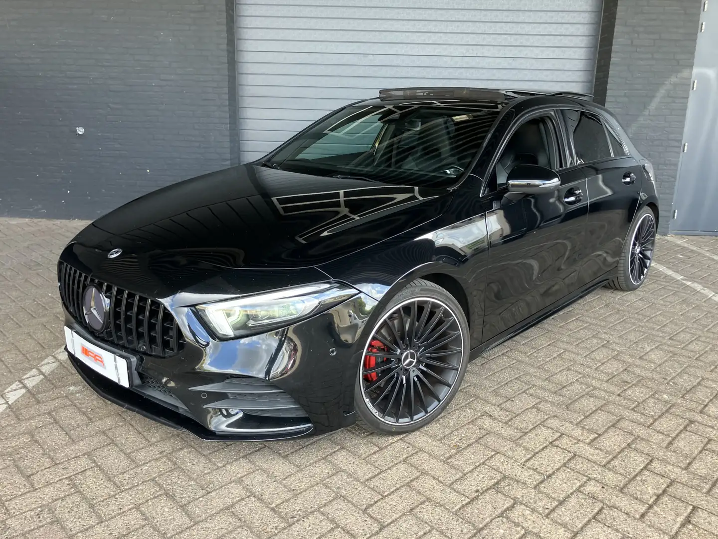 Mercedes-Benz A 180 d ///AMG-PANO-LEDER-WIDESCREEN-AMBI Noir - 2