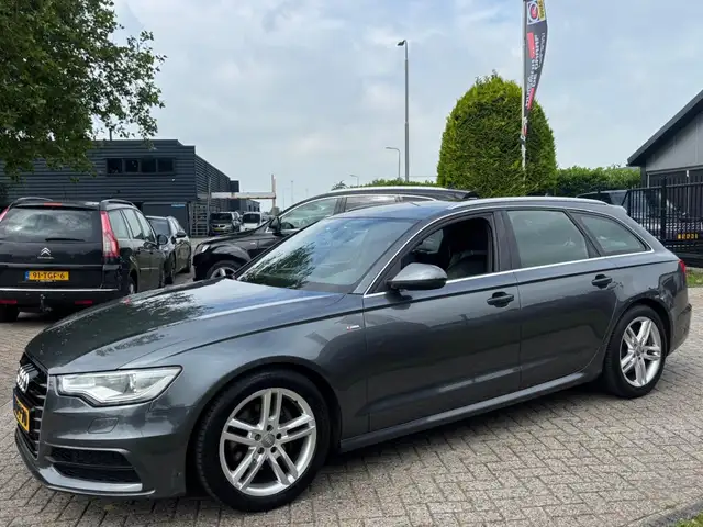 Audi A6 view 8