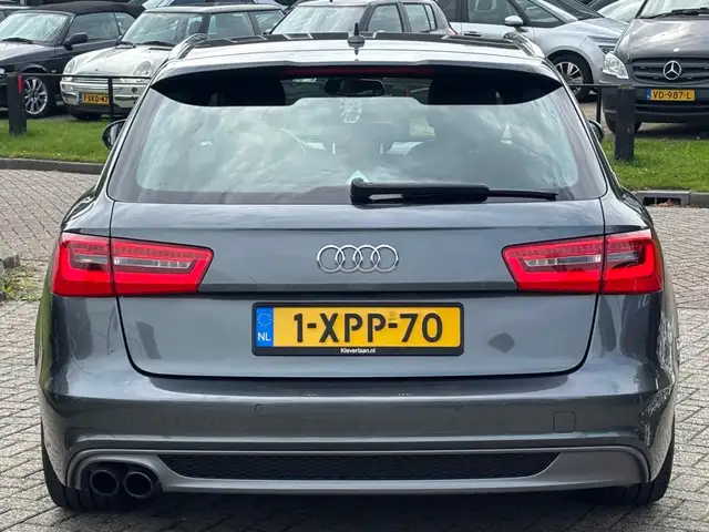Audi A6 view 6
