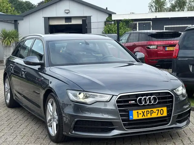 Audi A6 view 3