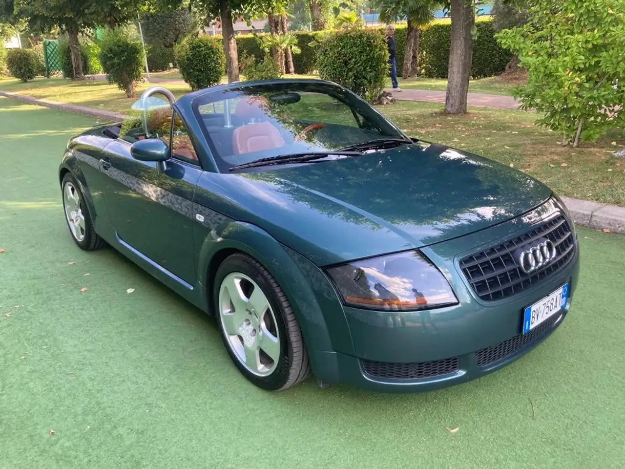 Audi TT Roadster 1.8t, foto 1
