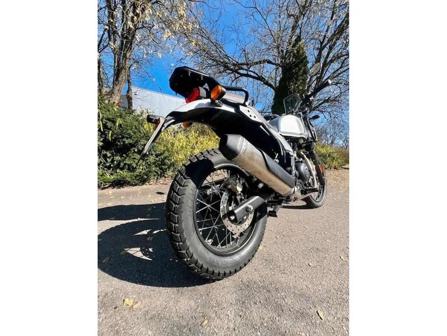Royal Enfield Himalayan 411 Argintiu - 2