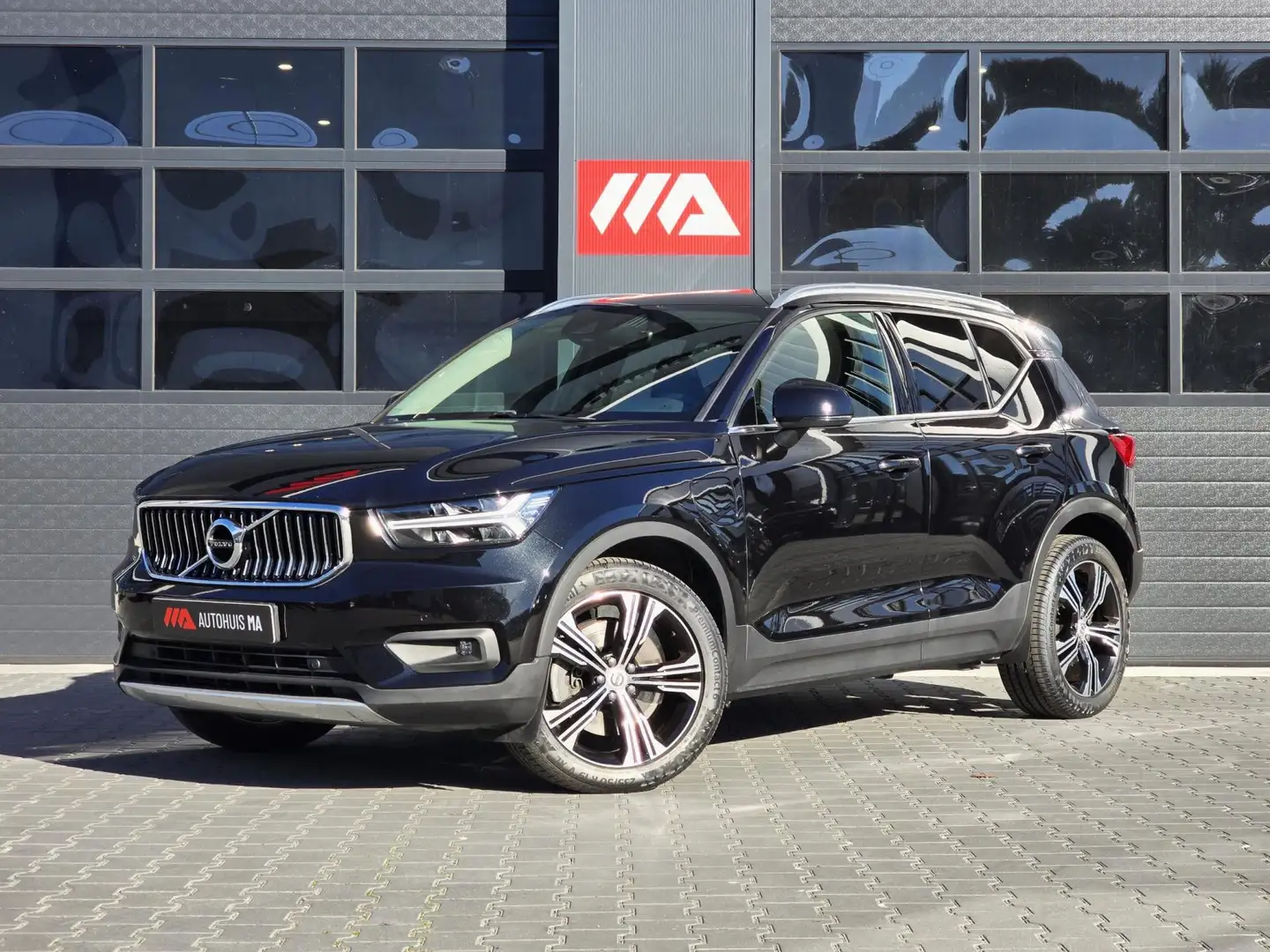 Volvo XC40 1.5 T5 Recharge Inscription Panoramadak/Camera/Car Schwarz - 1