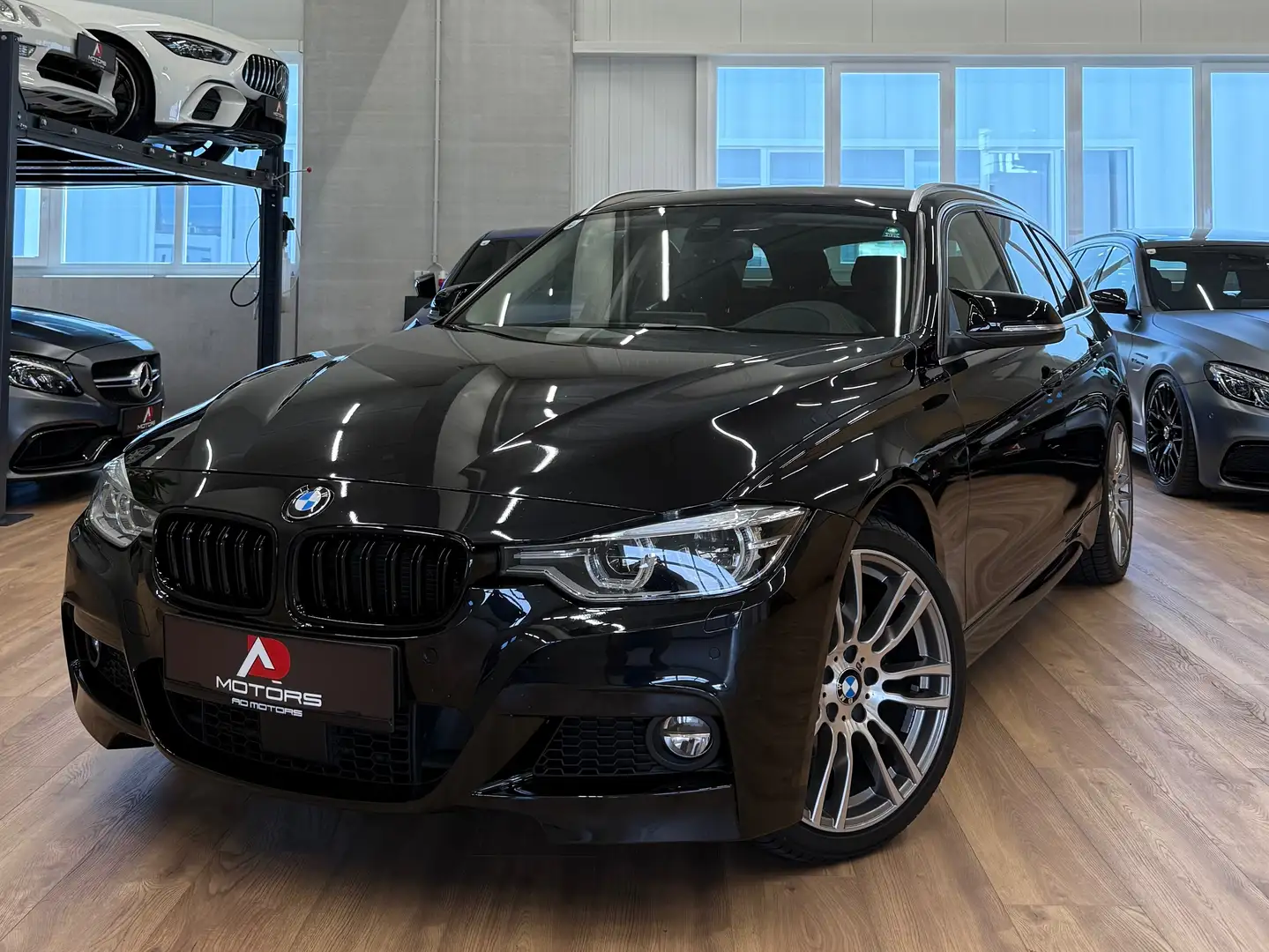 BMW 320 320d Touring Sport Line Aut. Sport Line Negro - 1