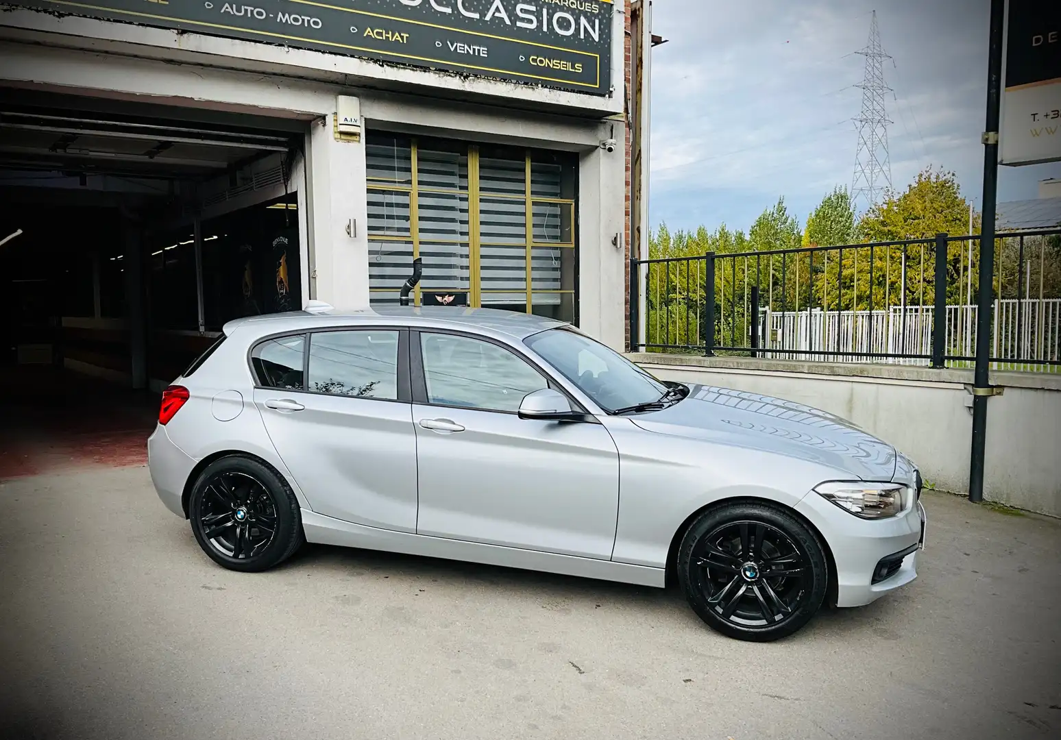 BMW 116 iA SERIE 1 !!! OFFRE DU MOMENT !!! Argent - 2