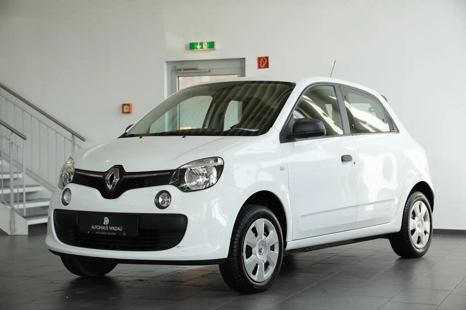 Renault Twingo Life *LED-DRL*TEMPOMAT*MANUAL* White - 2