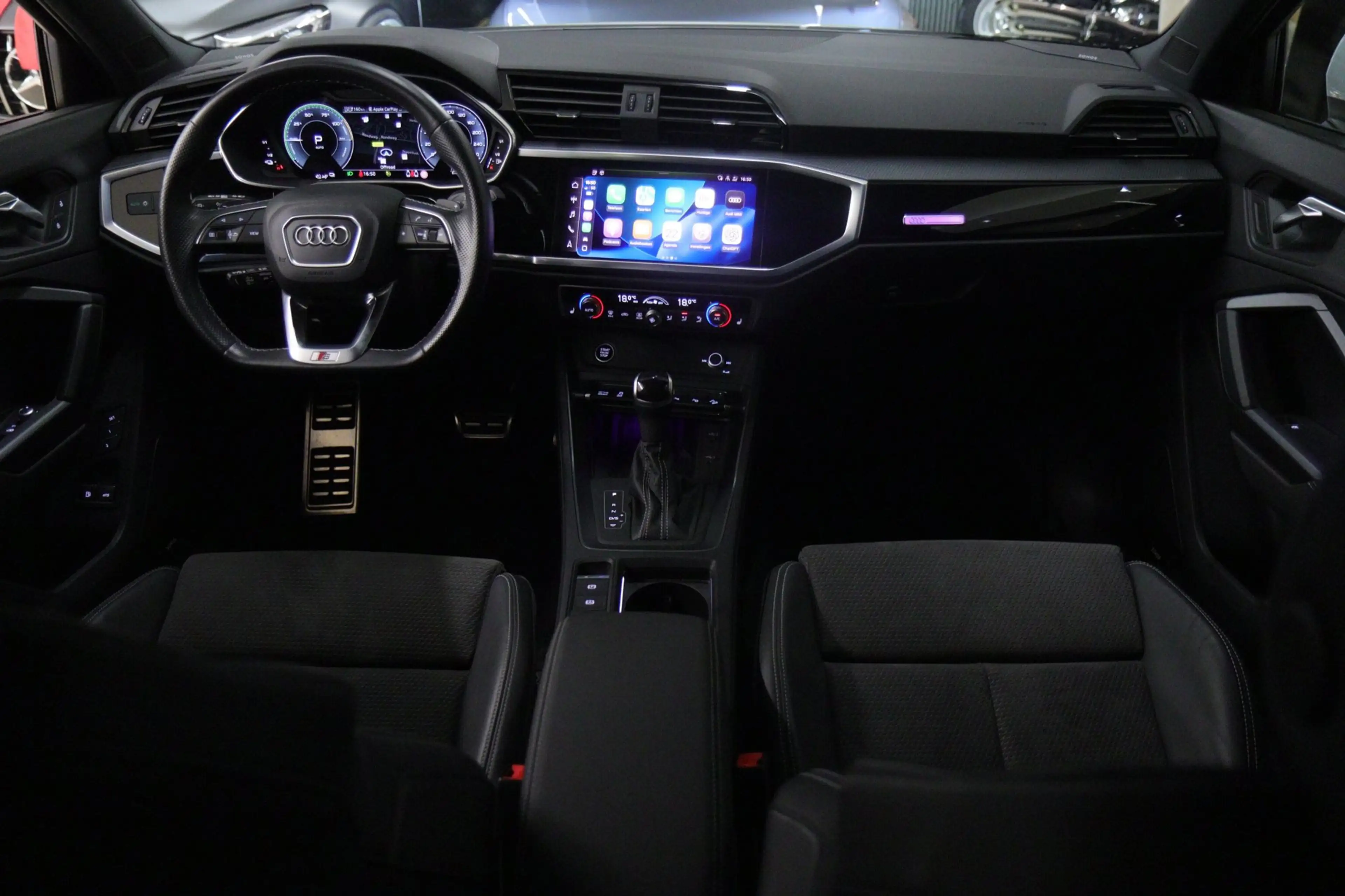 Audi Q3 Sportback 45 TFSI e S Edition 3X S-Line /PANO/KEYL — photo 8