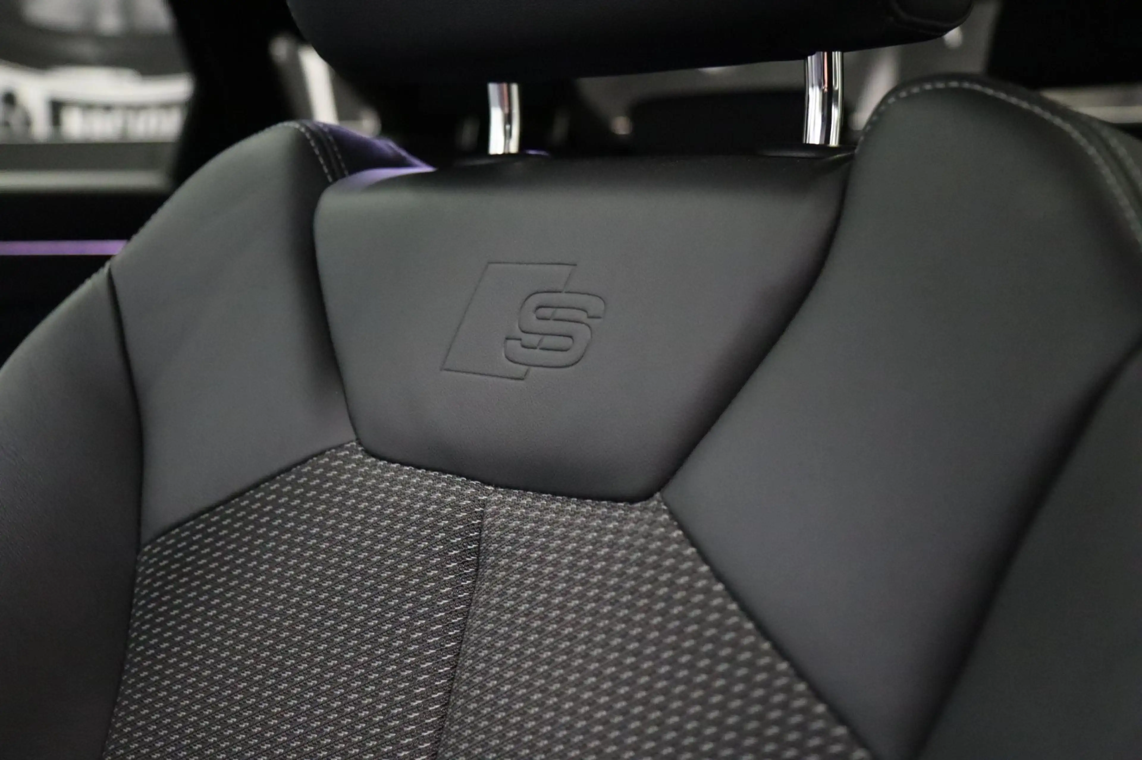 Audi Q3 Sportback 45 TFSI e S Edition 3X S-Line /PANO/KEYL — photo 31