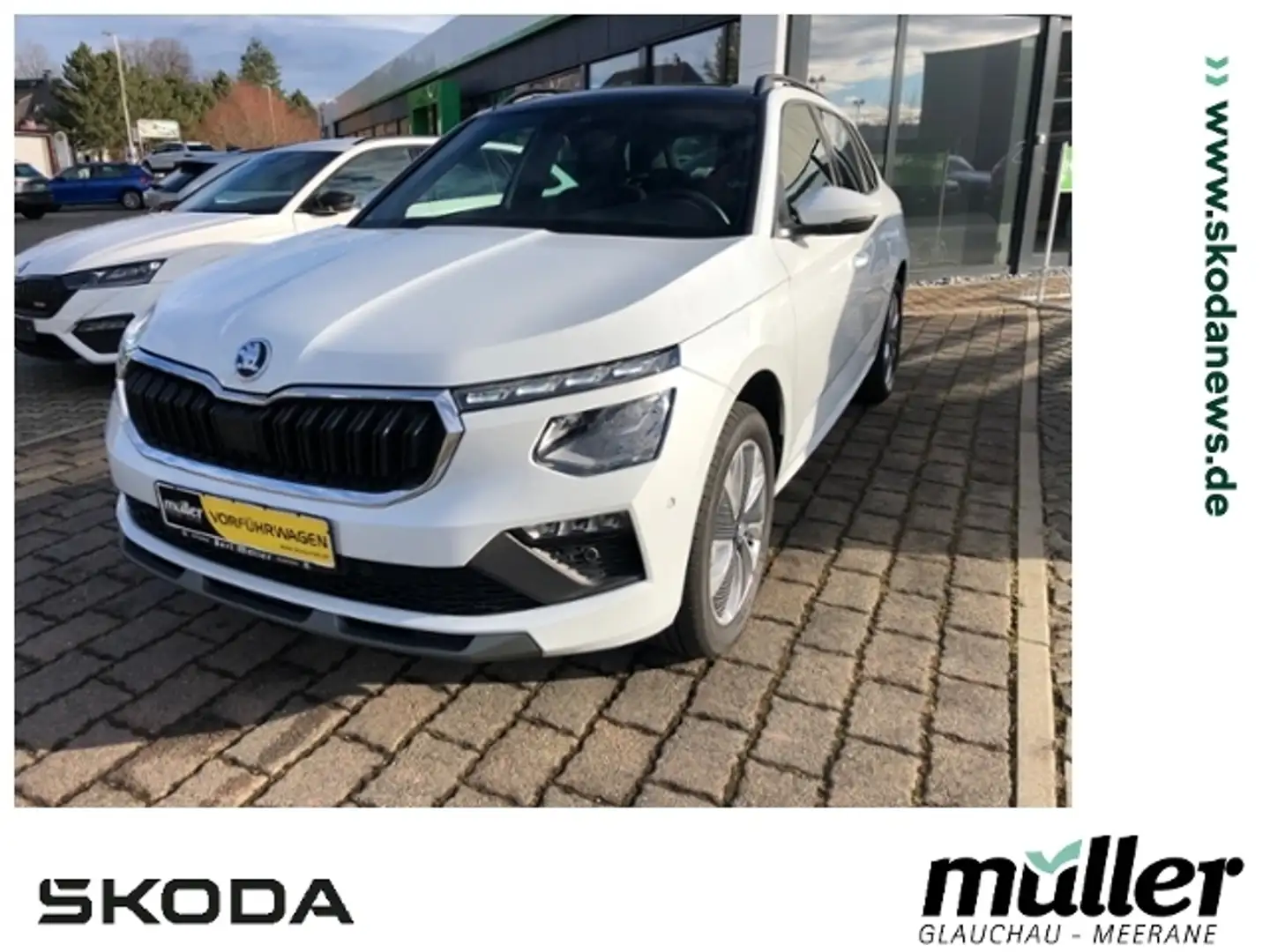 Skoda Kamiq Selection 1.5 TSI DSG NAV MATRIX PANO Weiß - 1