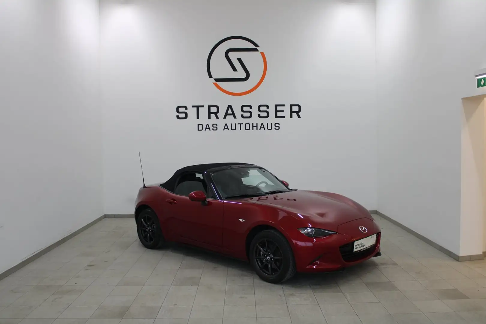 Mazda MX-5 Revolution Rot - 2