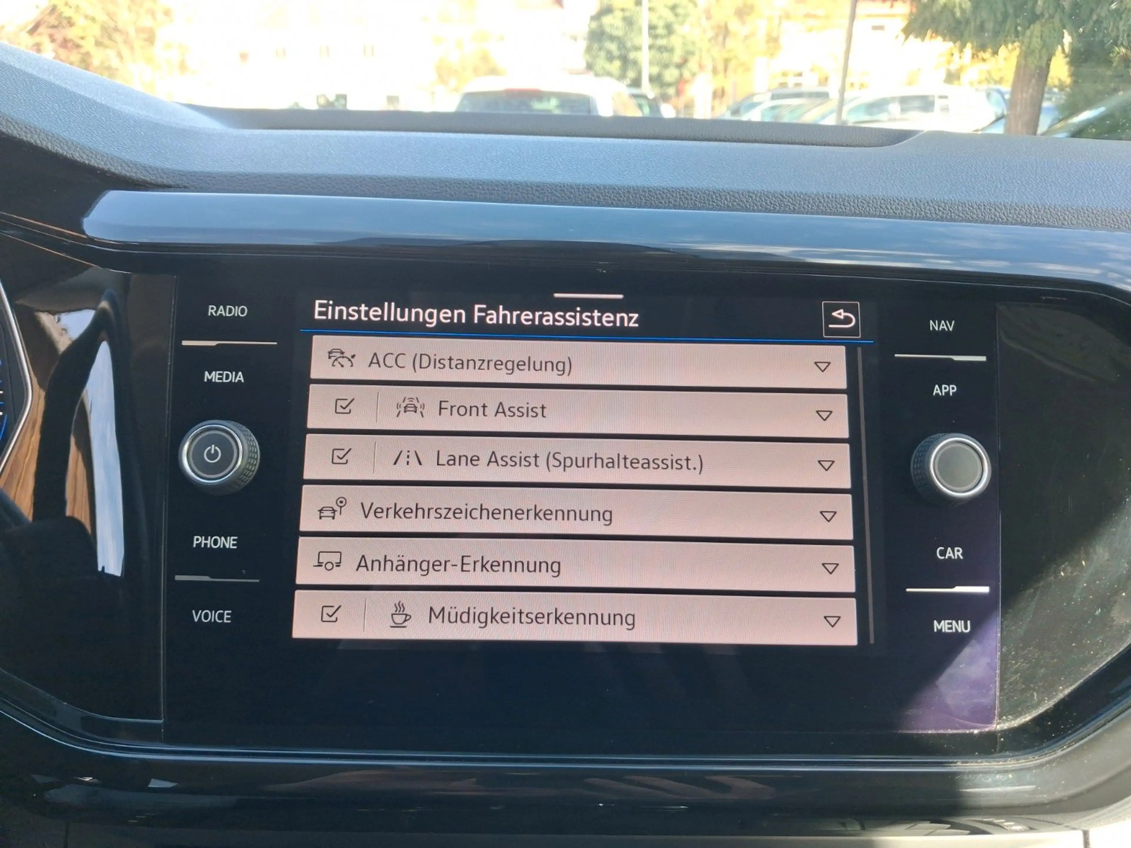 Volkswagen T-Cross 1.5 TSI DSG Style AHK+LED+KAMERA+ACC — photo 17