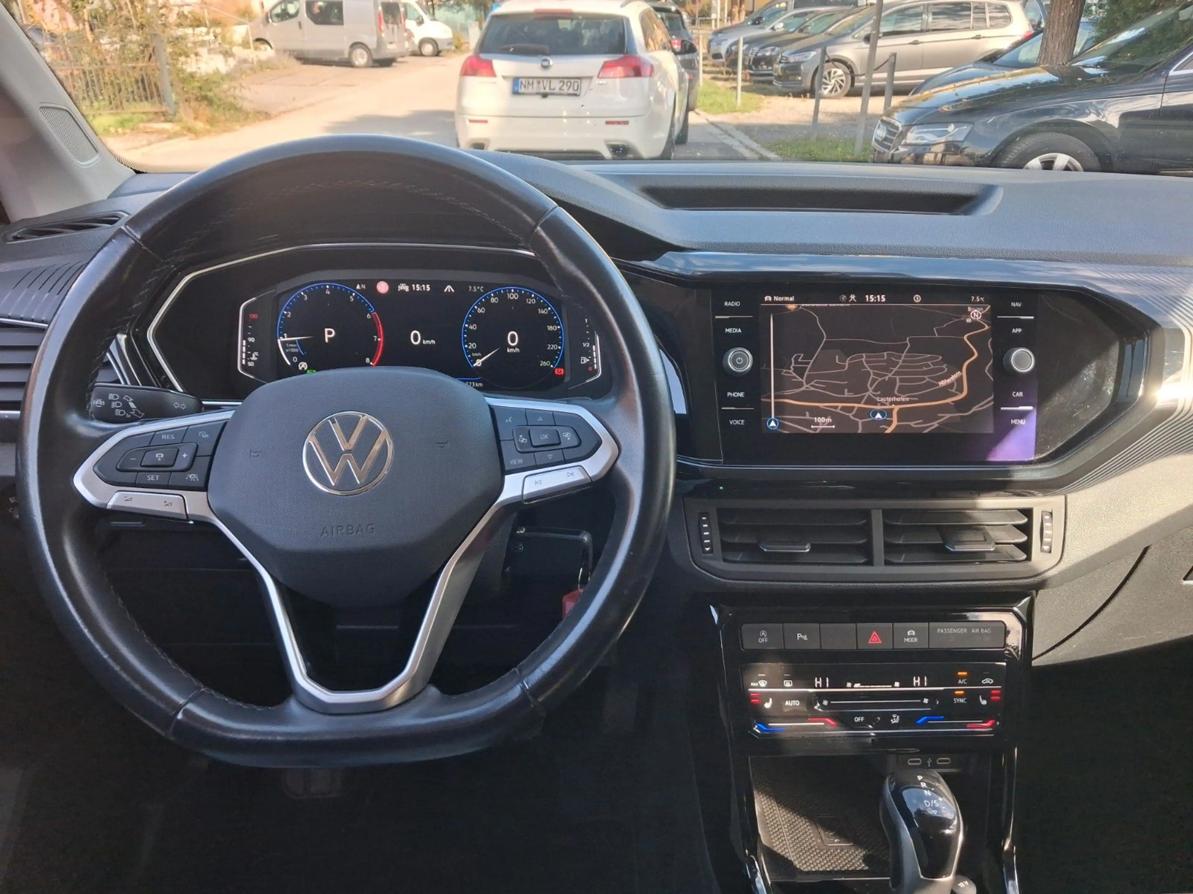 Volkswagen T-Cross 1.5 TSI DSG Style AHK+LED+KAMERA+ACC — photo 8