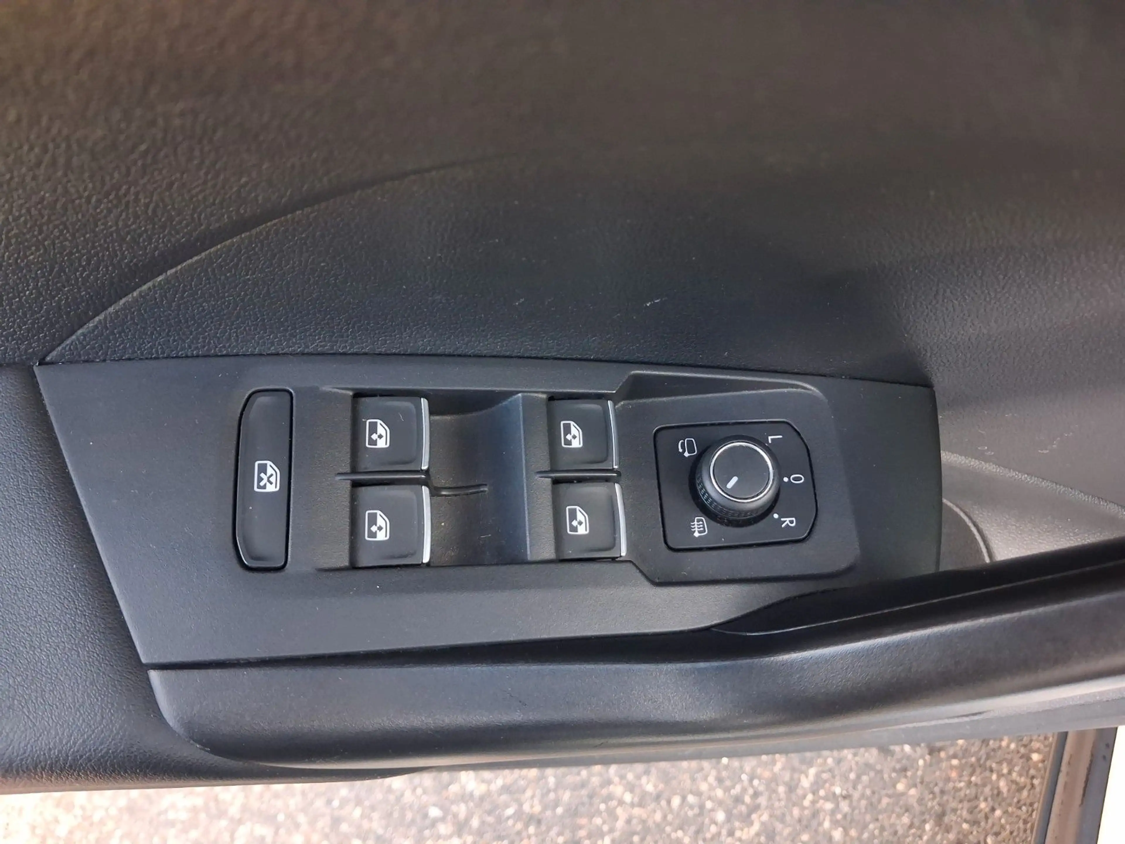 Volkswagen T-Cross 1.5 TSI DSG Style AHK+LED+KAMERA+ACC — photo 21