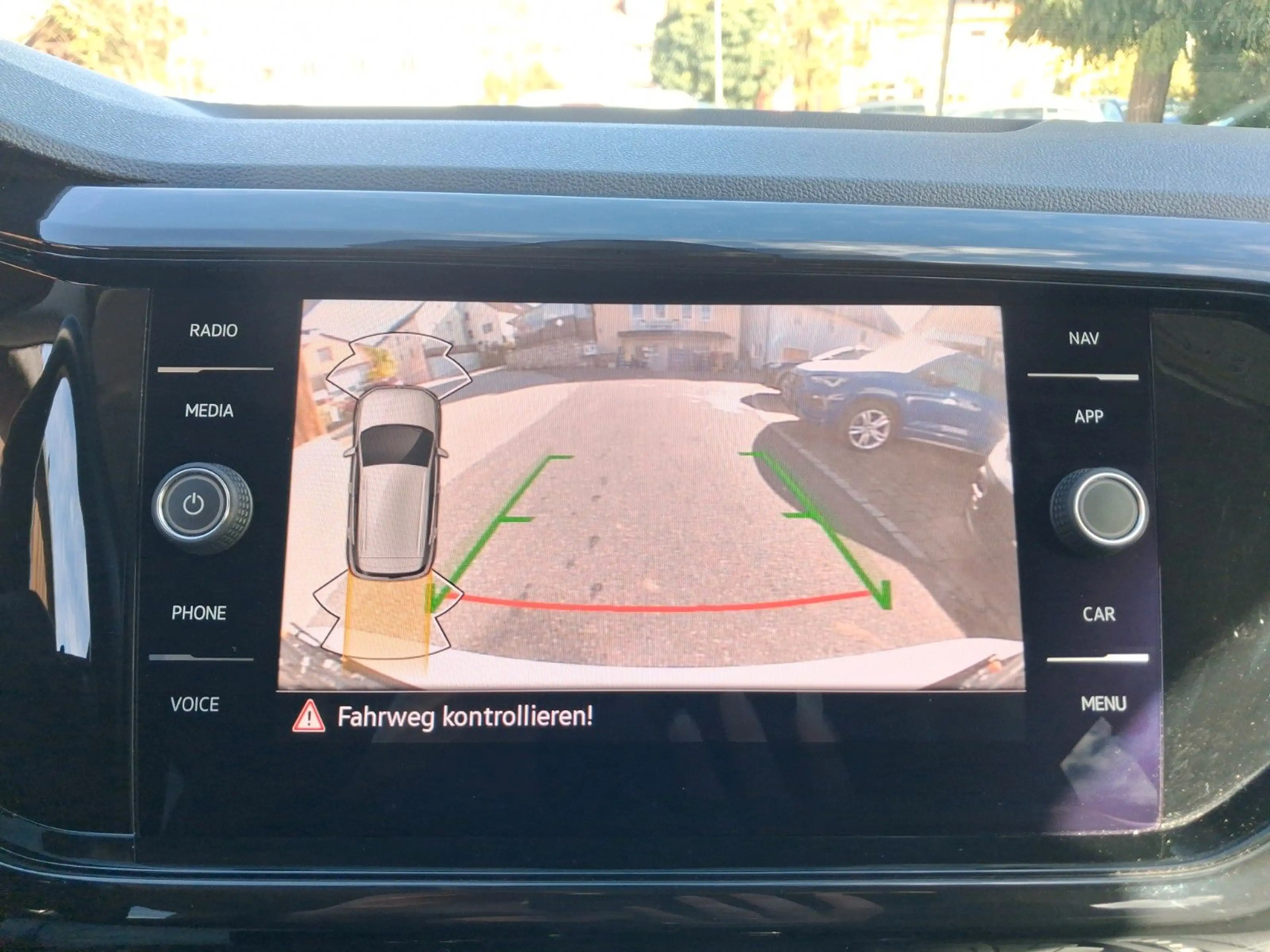 Volkswagen T-Cross 1.5 TSI DSG Style AHK+LED+KAMERA+ACC — photo 18
