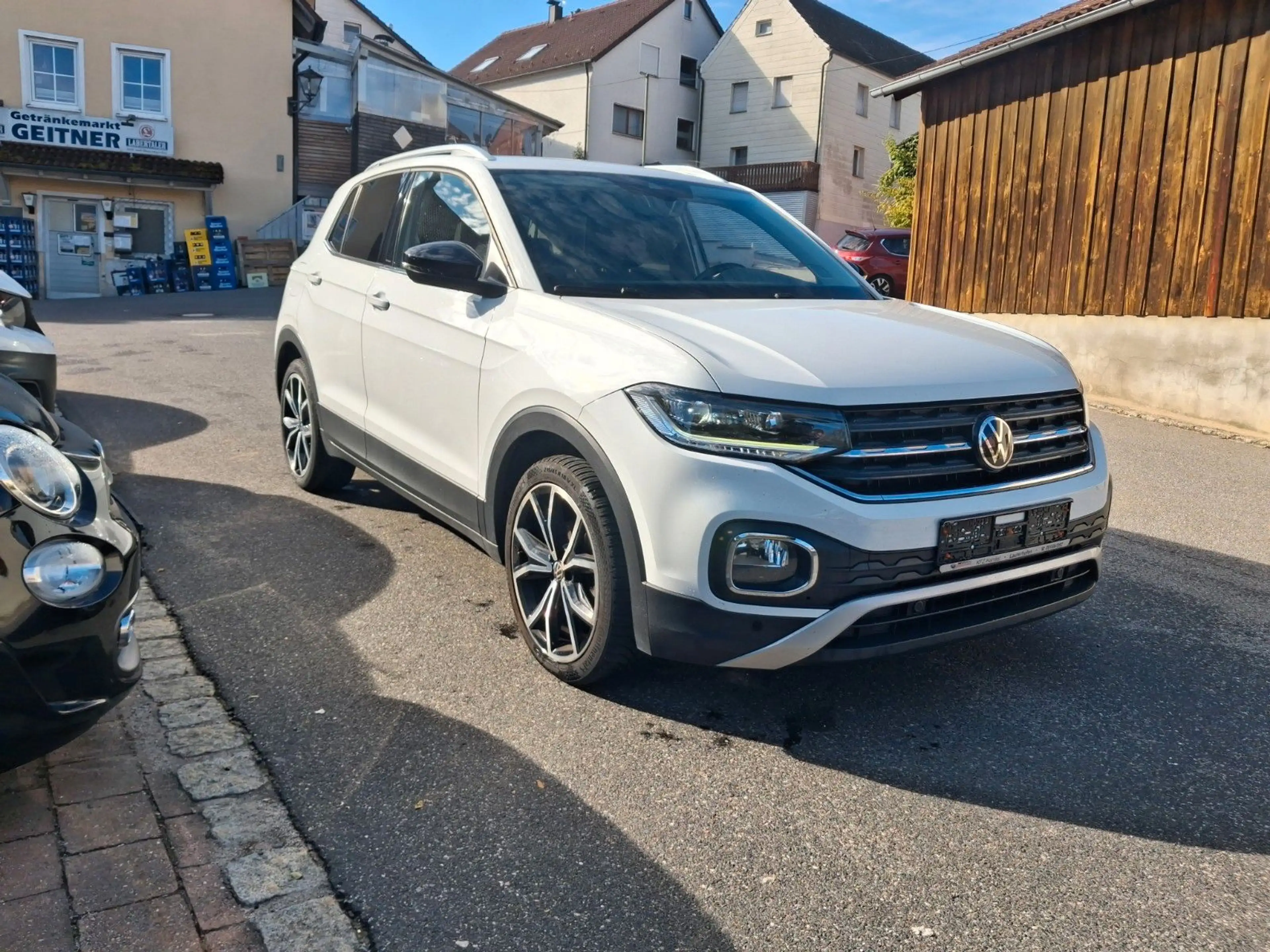 Volkswagen T-Cross 1.5 TSI DSG Style AHK+LED+KAMERA+ACC — photo 3