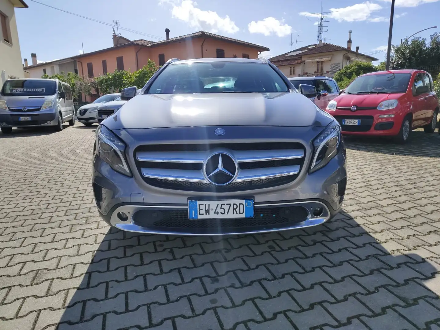 Mercedes-Benz GLA 200 GLA 200 d (cdi) Sport 4matic auto Gris - 2