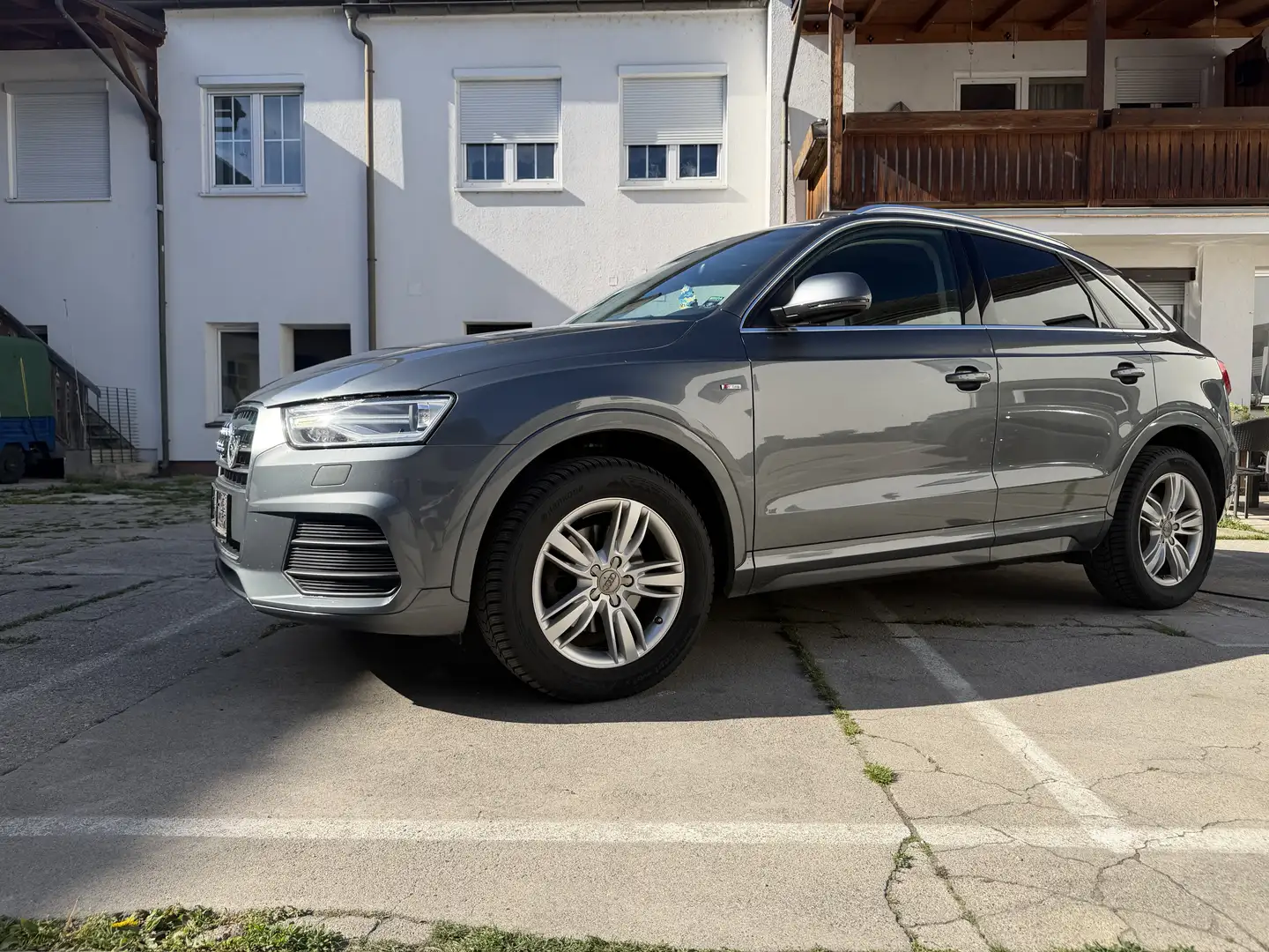 Audi Q3 2,0 TDI Sport quattro - 2