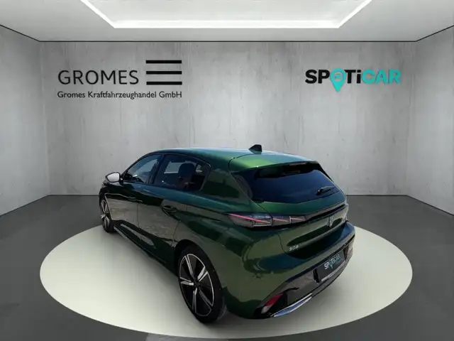 Peugeot 308 view 5