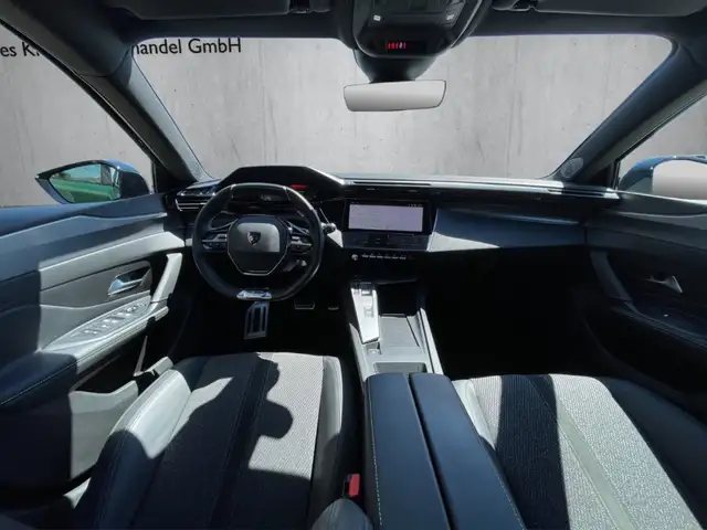 Peugeot 308 view 12