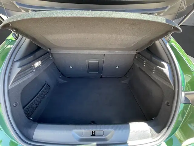 Peugeot 308 view 7