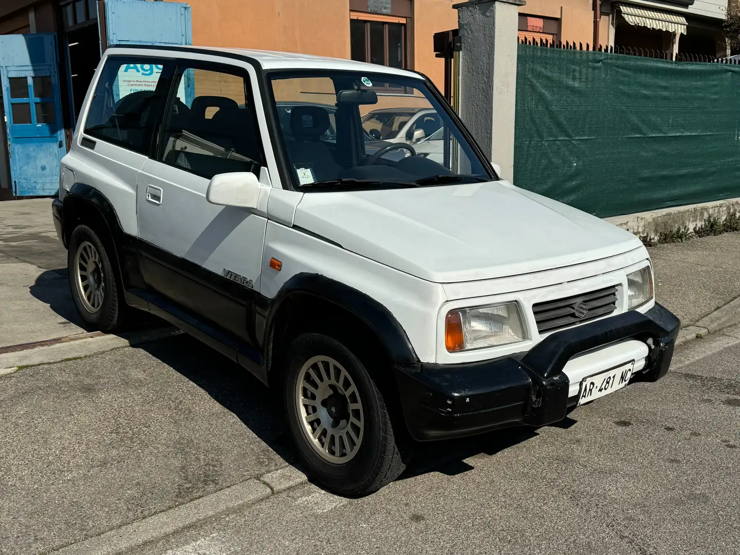 Suzuki Vitara *BENZ*4X4* Blanc - 1