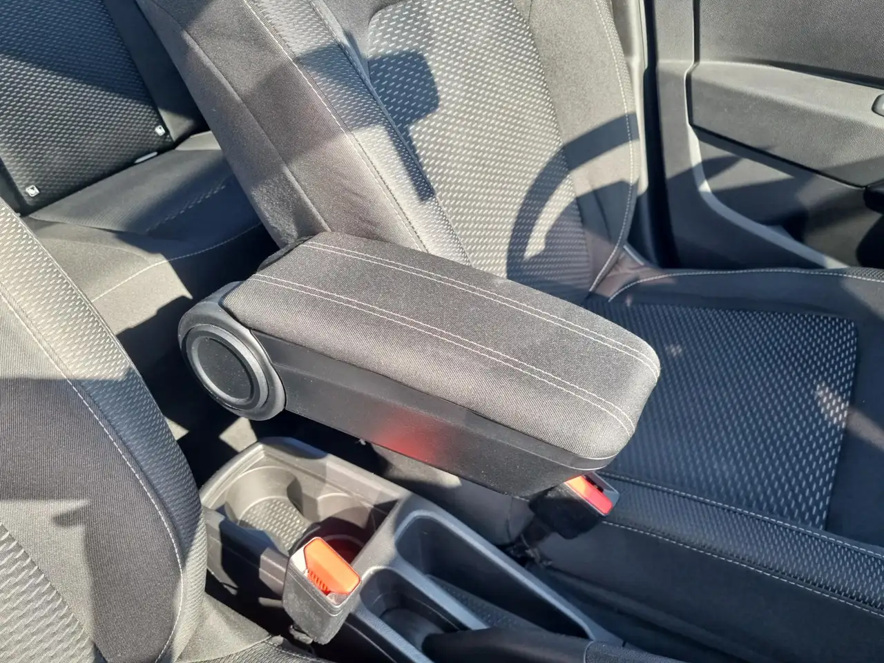 Dacia Duster — photo 21